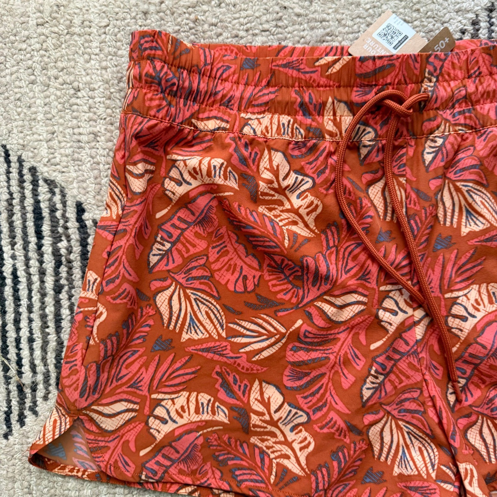 NWT Eddie Bauer Women’s L Swim Board Shorts UPF 50+ Tropical Leaf Print Rust