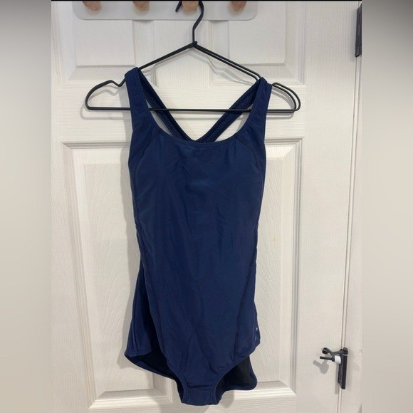 Speedo One Piece Swimsuit Navy | Women’s Size M