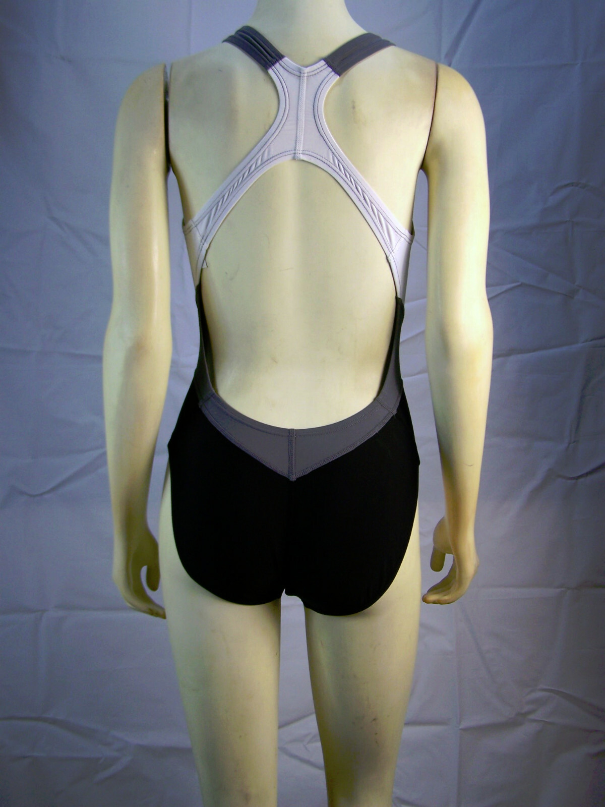 Nike Women’s Spandex Nylon One Piece Swimsuit 34/WMS 8 Black Gray AC-105