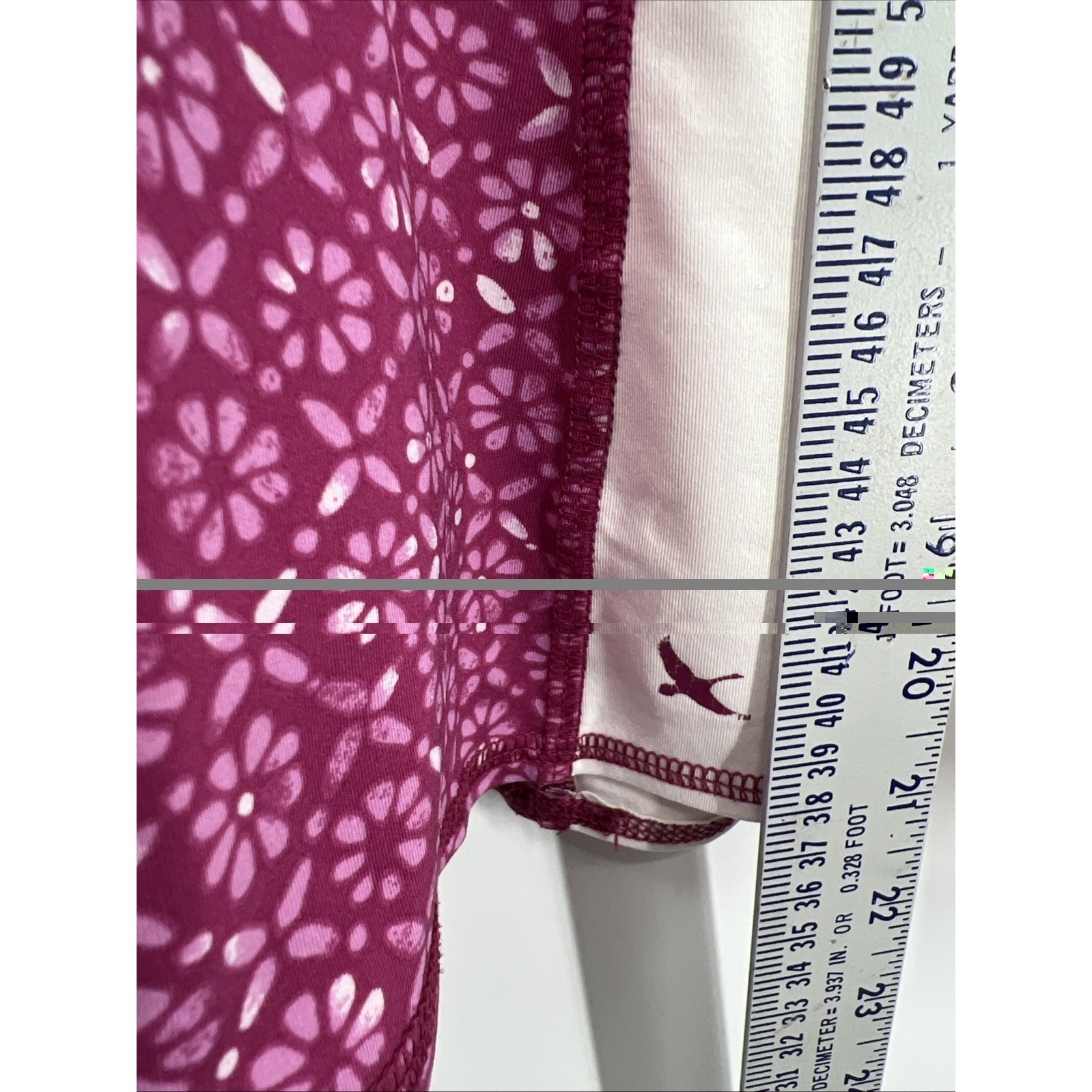 Eddie Bauer Long Sleeve Amphib Rashguard Swim Top Berry Pink Floral White Small