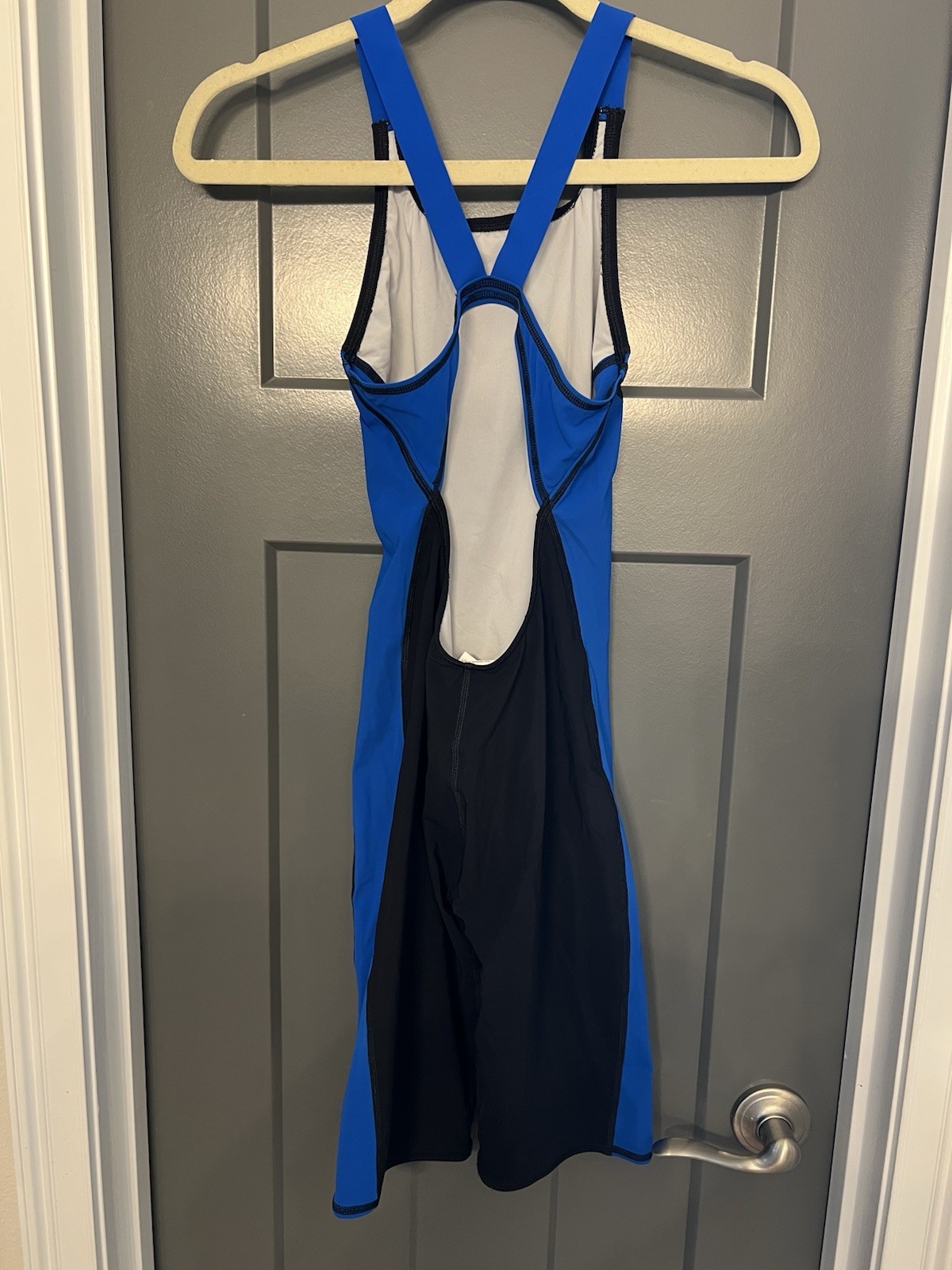 Speedo Women’s Black and Blue Swimwear Powerplus Adult Kneeskin 6/32