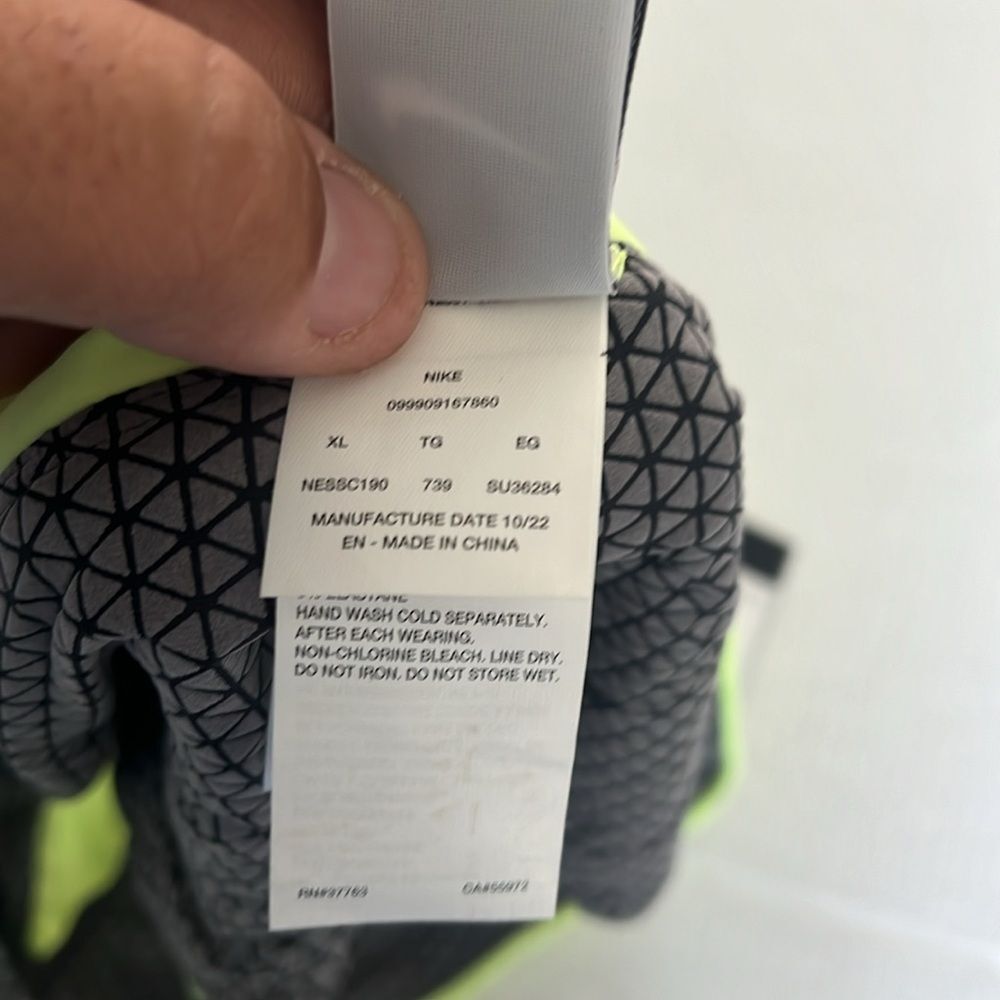 NWT Nike women’s Hydralock Cheeky Swim shorts, size XL ^
