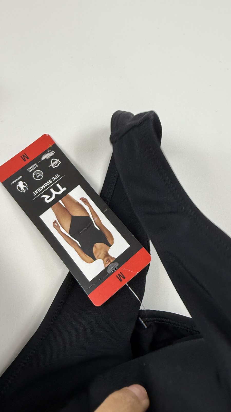 TYR Black One Piece Swimsuit Womens Medium Scoop Neck Stretch Lined Swimwear New