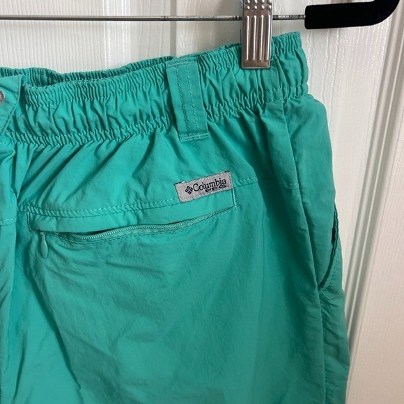 Columbia Ladies PFG Fishing Shorts Elastic Waist Quick Dry Outdoor Teal Size S