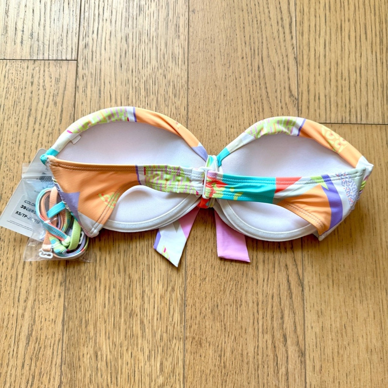 Body Glove Printed Bikini Top Size S – Bottom Size XS – NWT