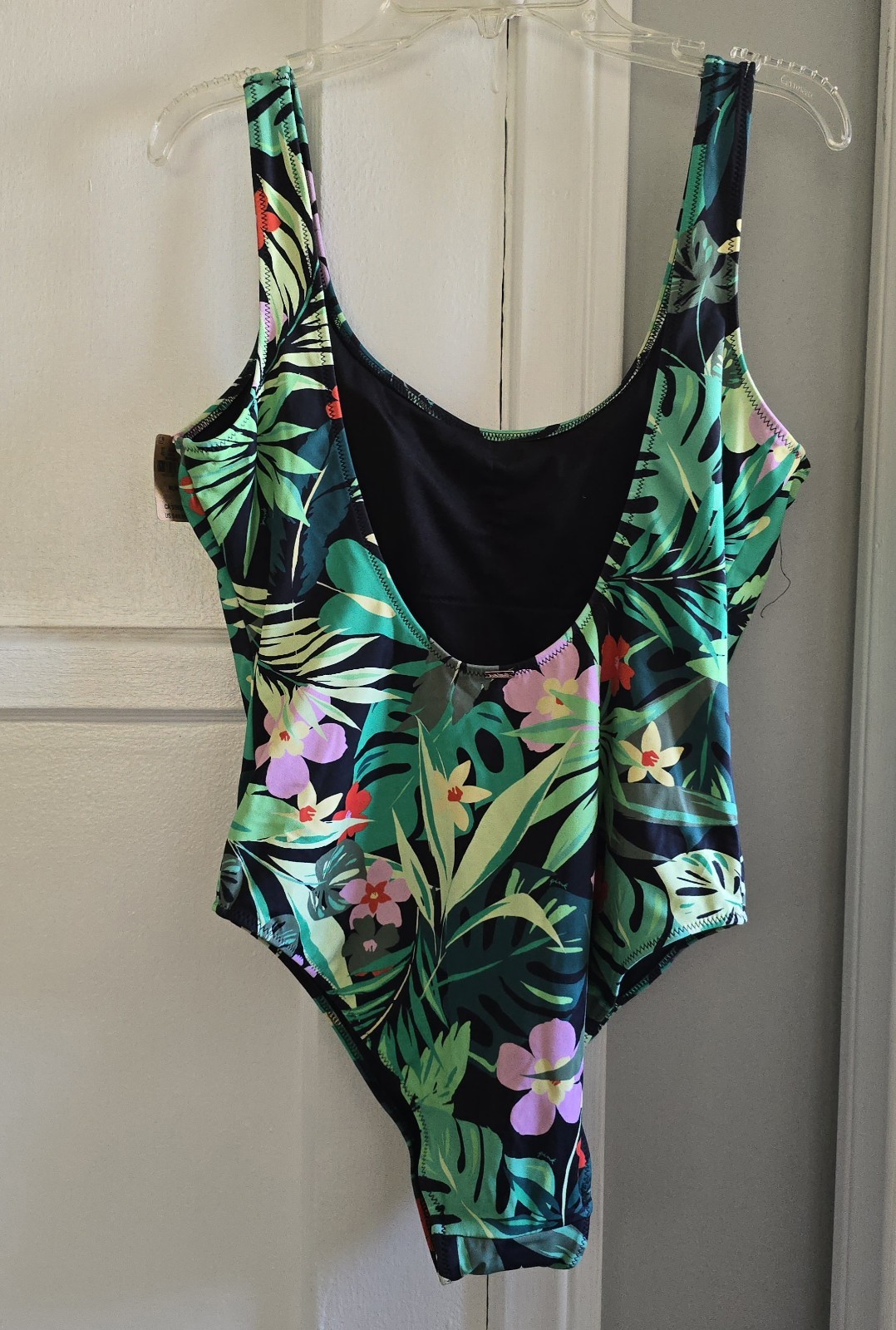 Victoria’s Secret Pink Tropical Floral Scoop Neck Swimsuit Black size M