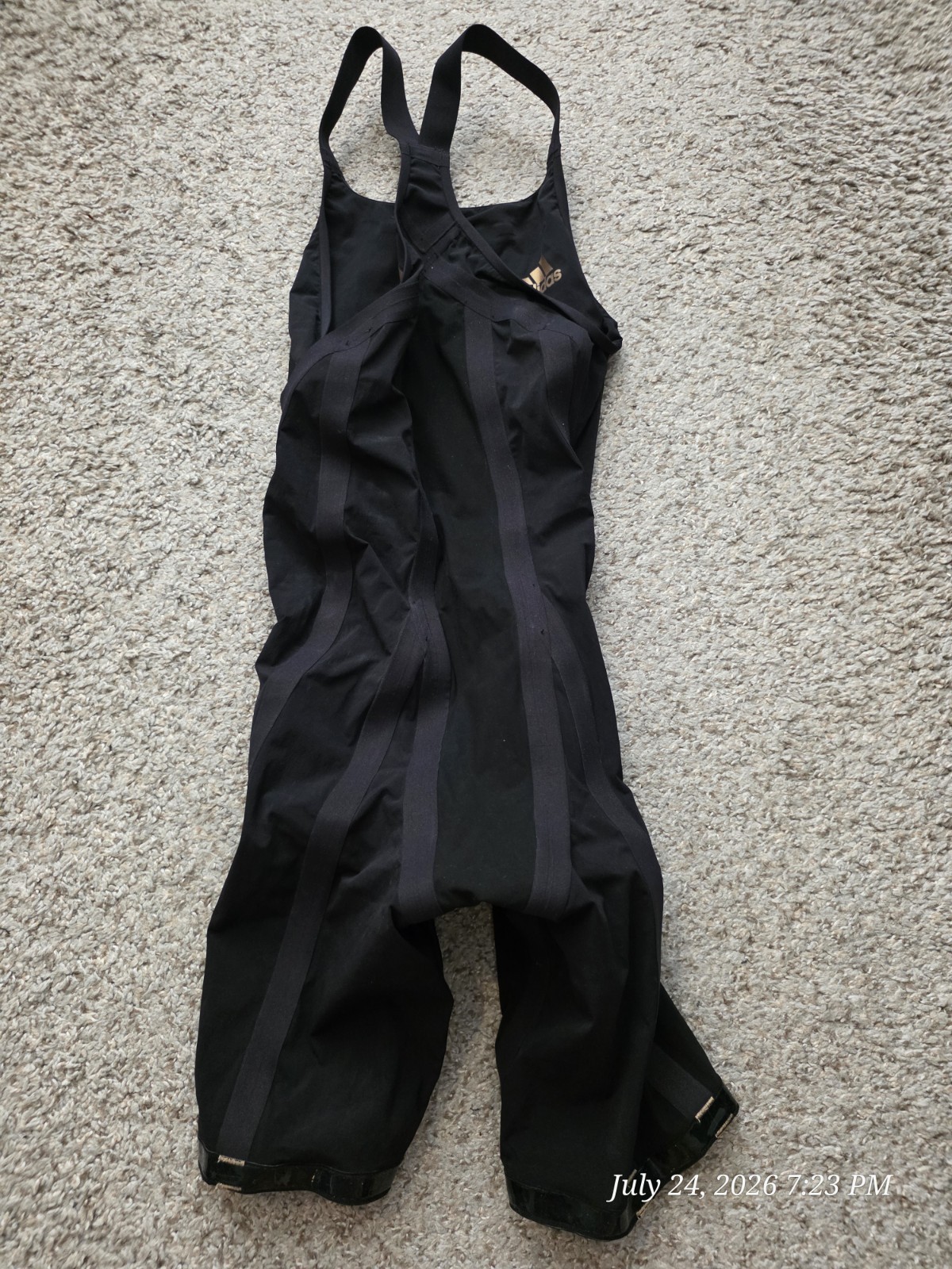 Adidas Women’s Kneeskin Black/Gold Size 28