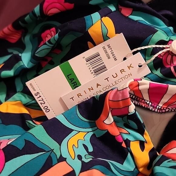 TRINA TURK INDIA GARDEN INDIA GARDEN PADDLE LONG SLEEVE SWIM SUIT LARGE New