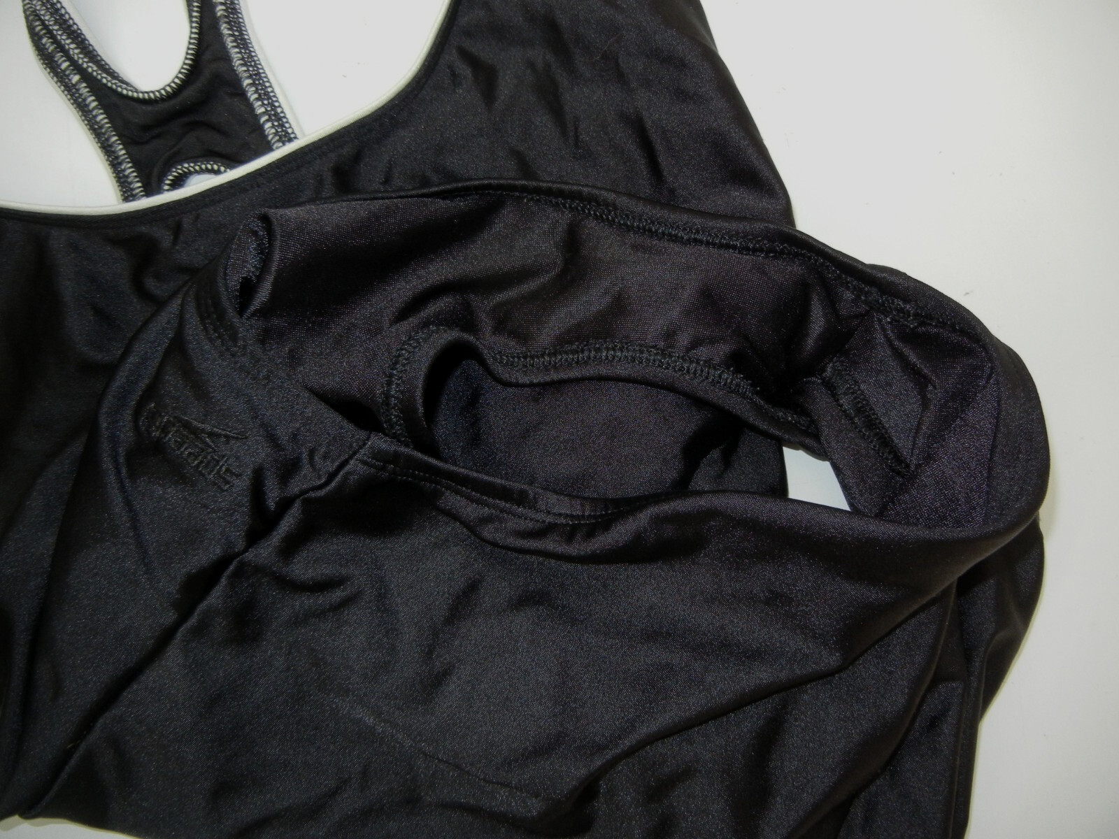SPEEDO Black Nylon/Spandex ONE-PIECE SWIM-SUIT Racing Beach Pool Spa Women’s 6