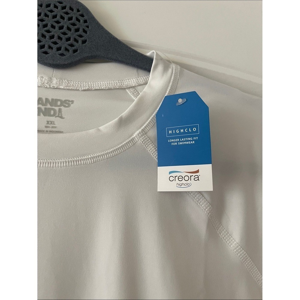 Lands’ End Women’s White Rash Guard XXL NWT