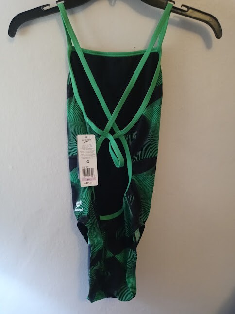 Speedo Women’s Endurance+ Flow Control Crossback Swimsuit Size 6/32 Green