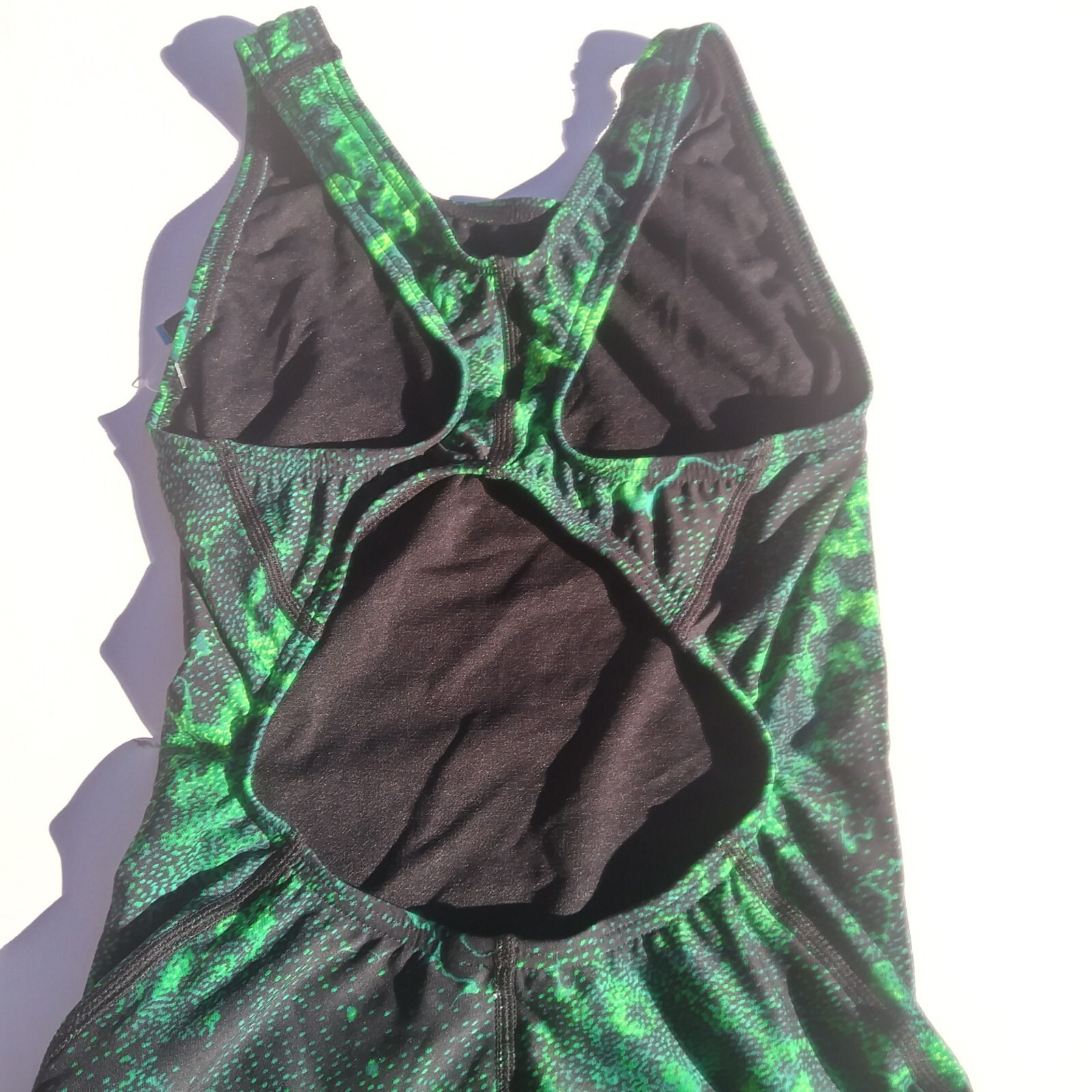 TYR Diploria Maxfit Women’s 30(XS) 1Pc Athletic Swimsuit Green Black Racerback