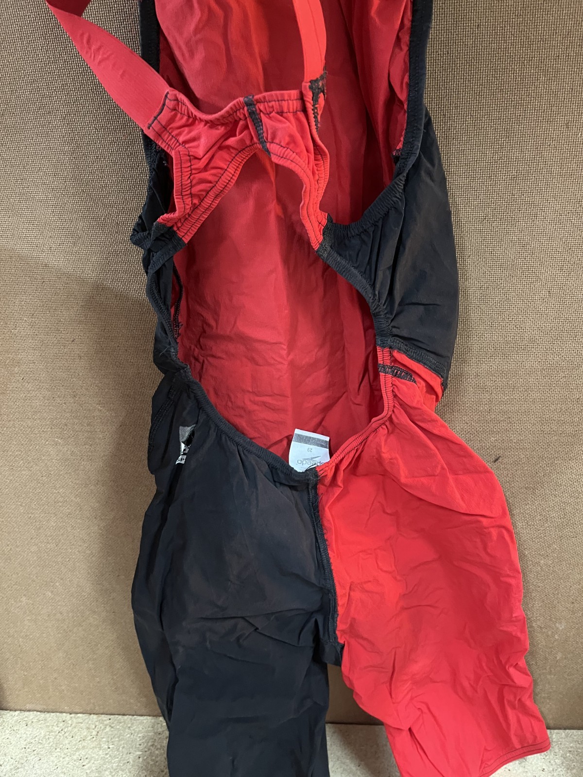 Speedo LZR Racer Pro Recordbreaker Kneeskin Size 29 Female Red Black C80