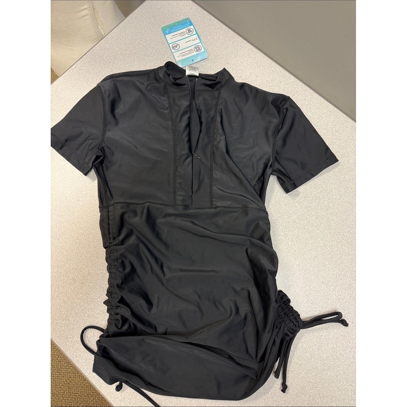 Sailbee Women’s Short Sleeve Rash Guard NWT Sz Small