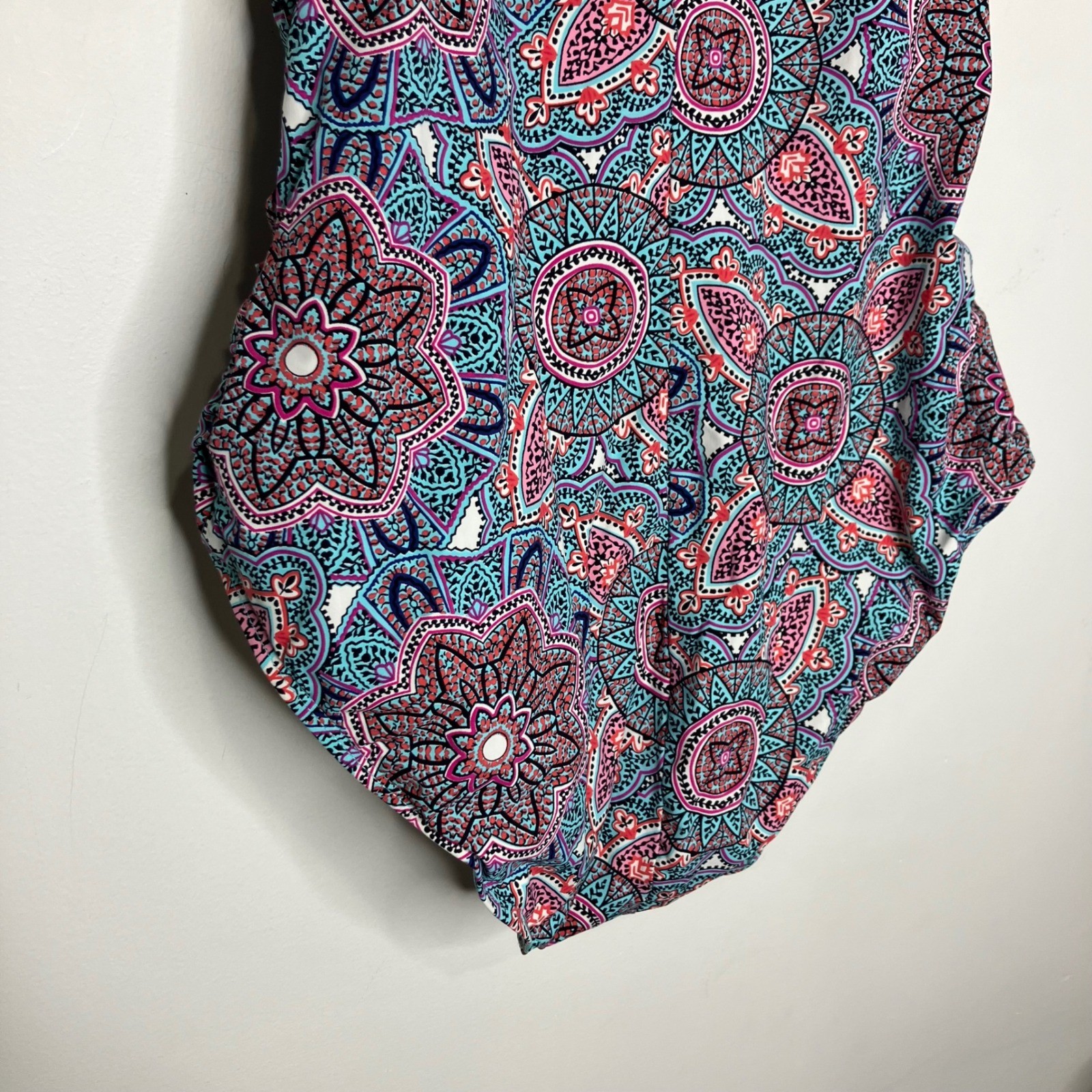 Assets by sara Blakely Spanx one piece swimsuit women’s size Xl blue pink
