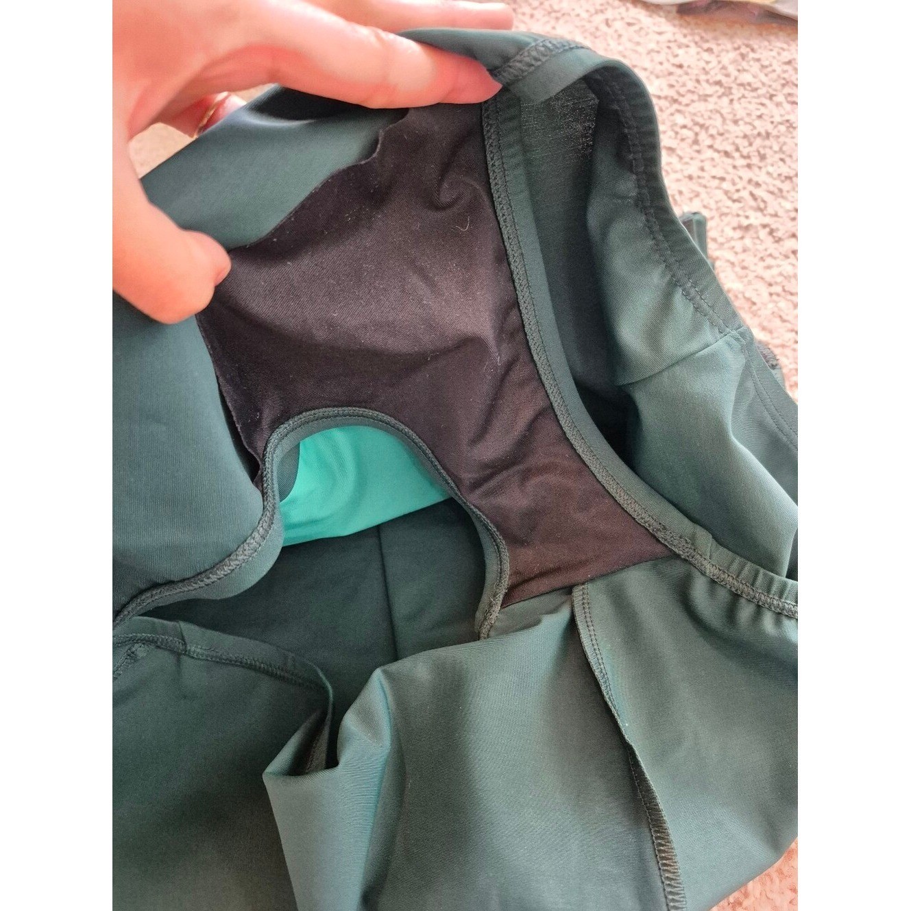 Land’s End SlenderSuit Pleated Low Leg One Piece Swimsuit Size 16 Green