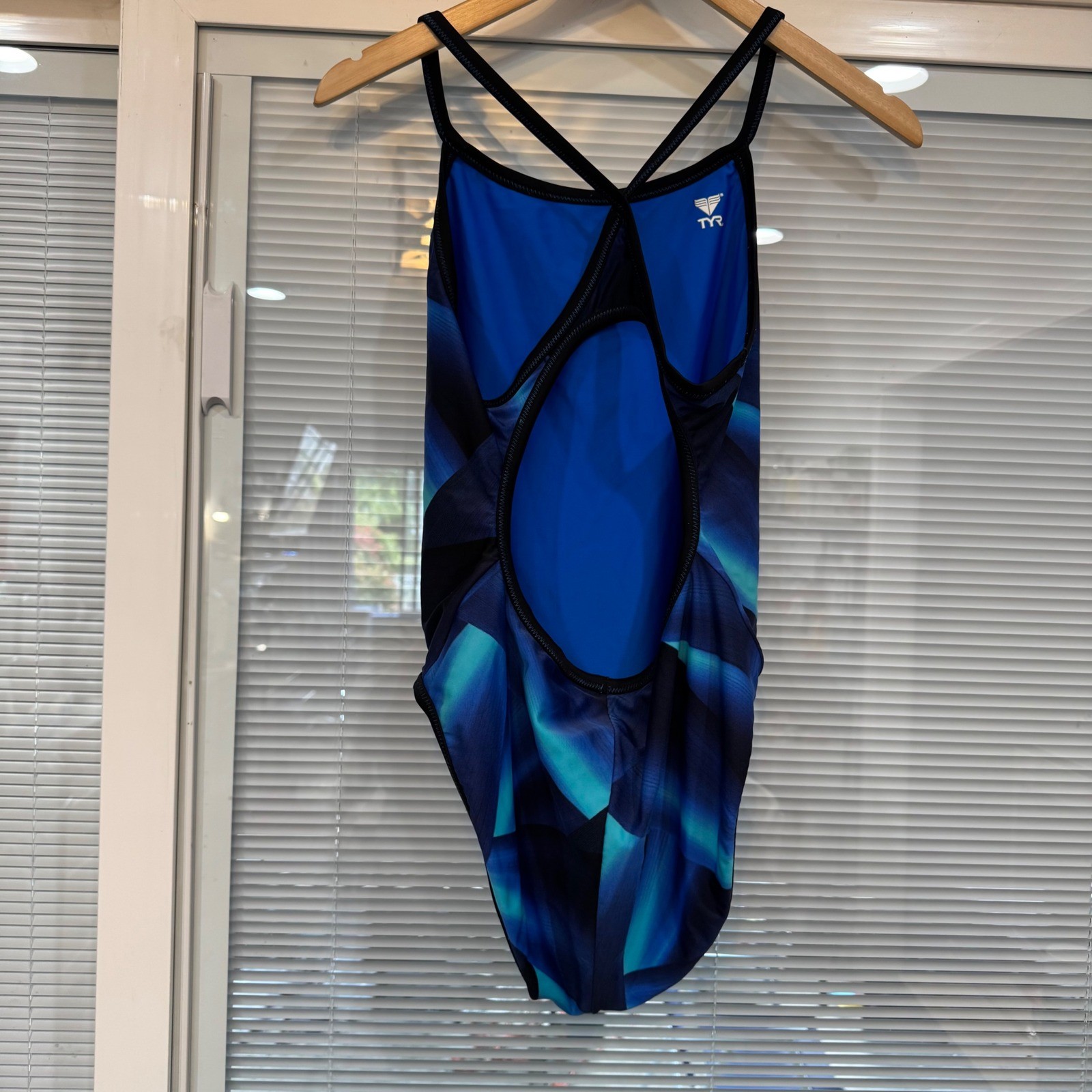 TYR Womens One Piece Competition Training Durafast Diamondfit Swimsuit Size 28