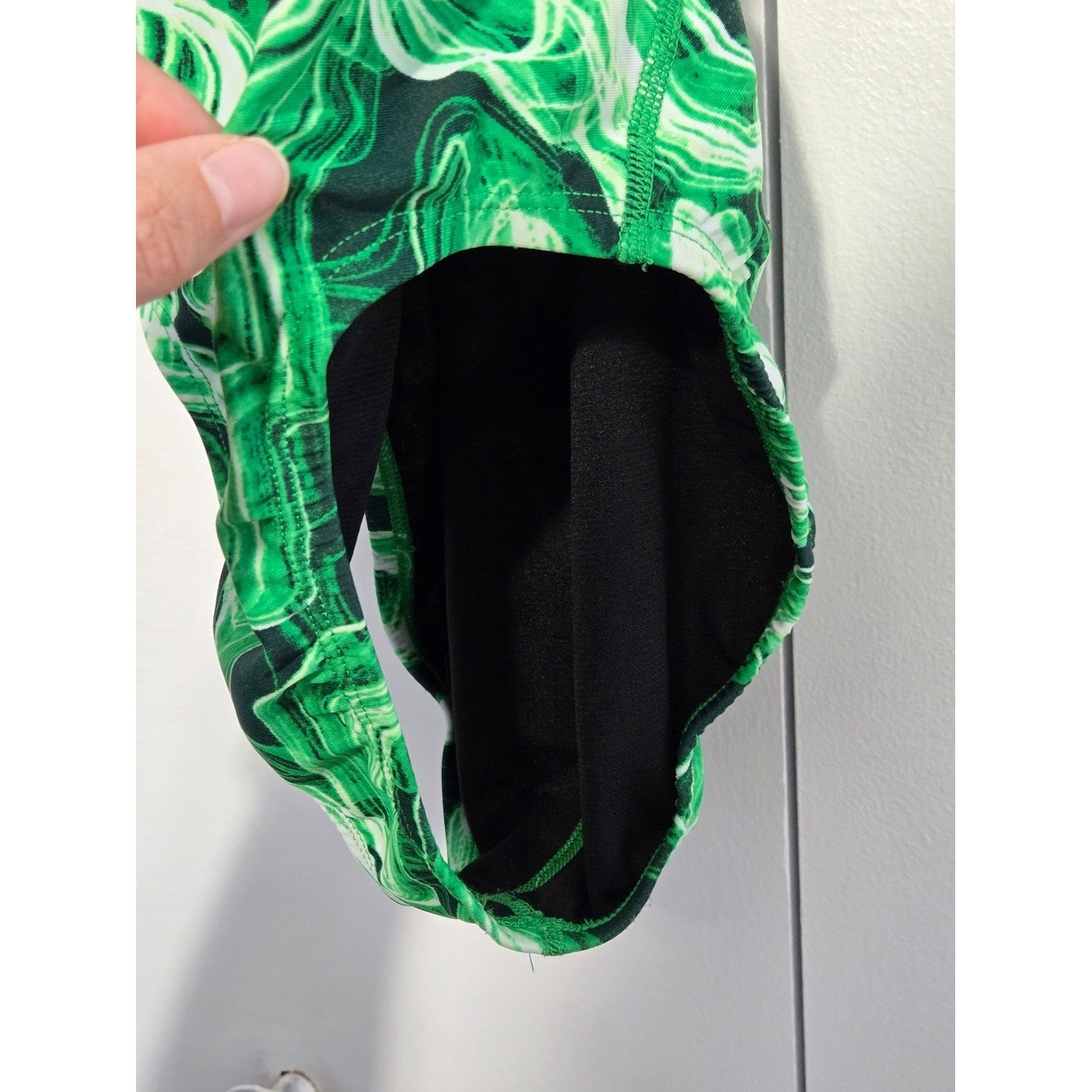 Nike One Piece Swimsuit Womens Size 6 Green Abstract Print Racerback