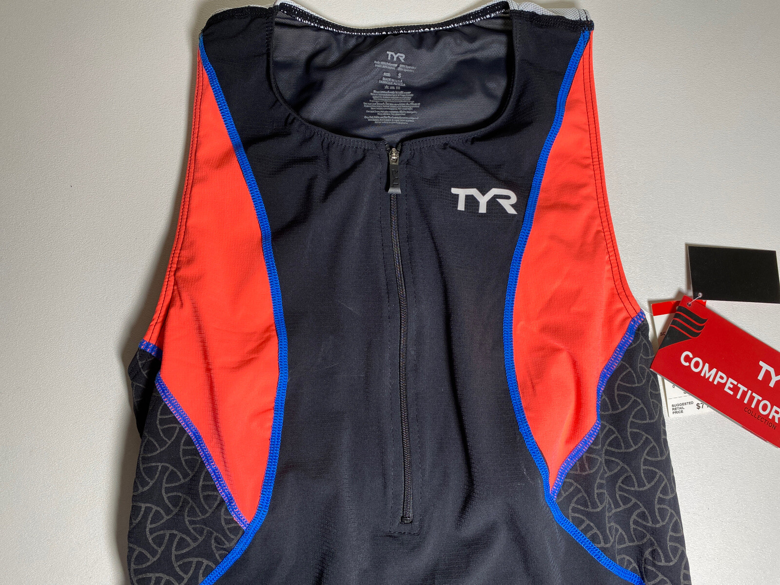TYR Womens Loose Singlet With Bra Size Small NWD Swim Competitor