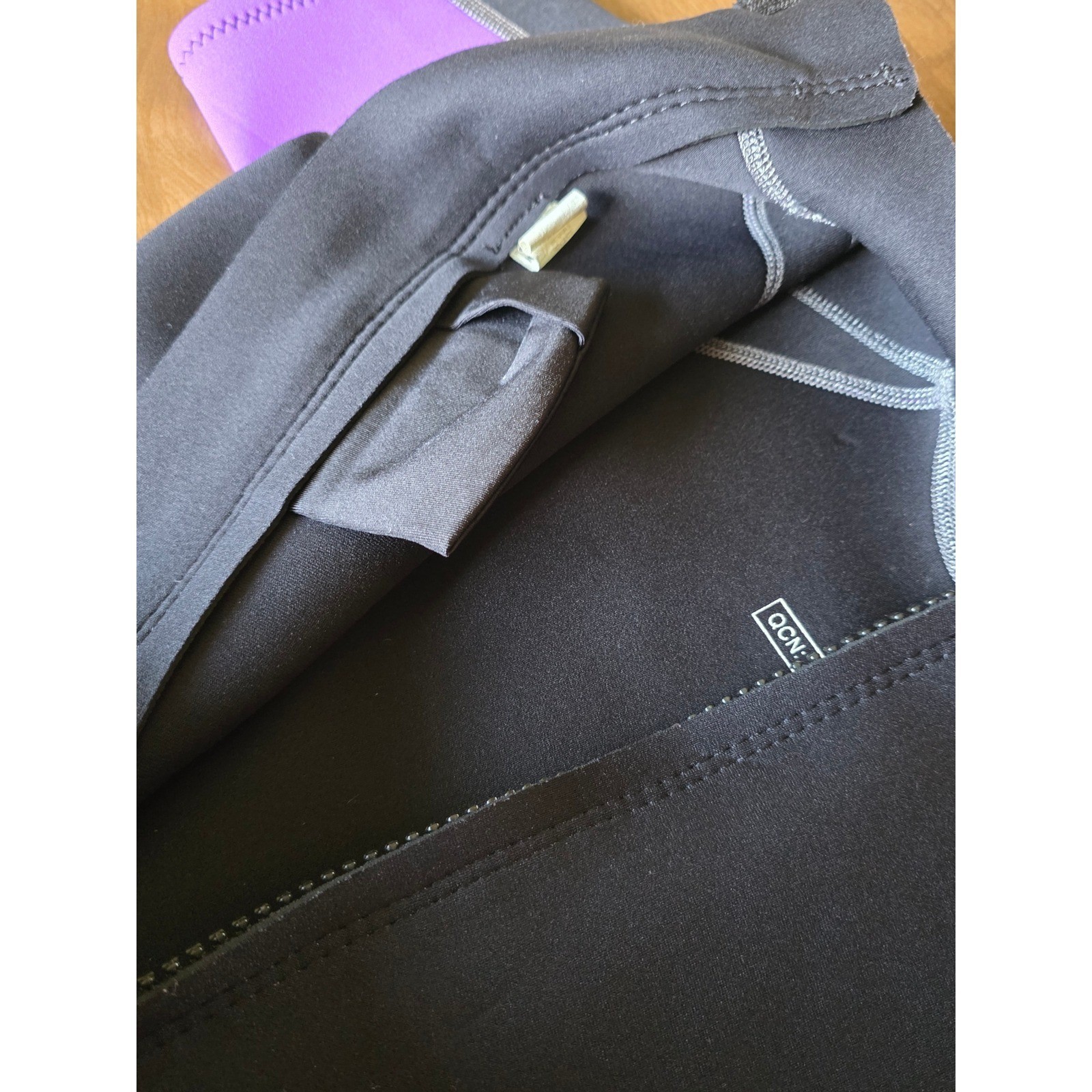 NeoSport Womens Shorty Wetsuit Sz 8 Black Purple 2mm Neoprene Scuba Surf Snorkel