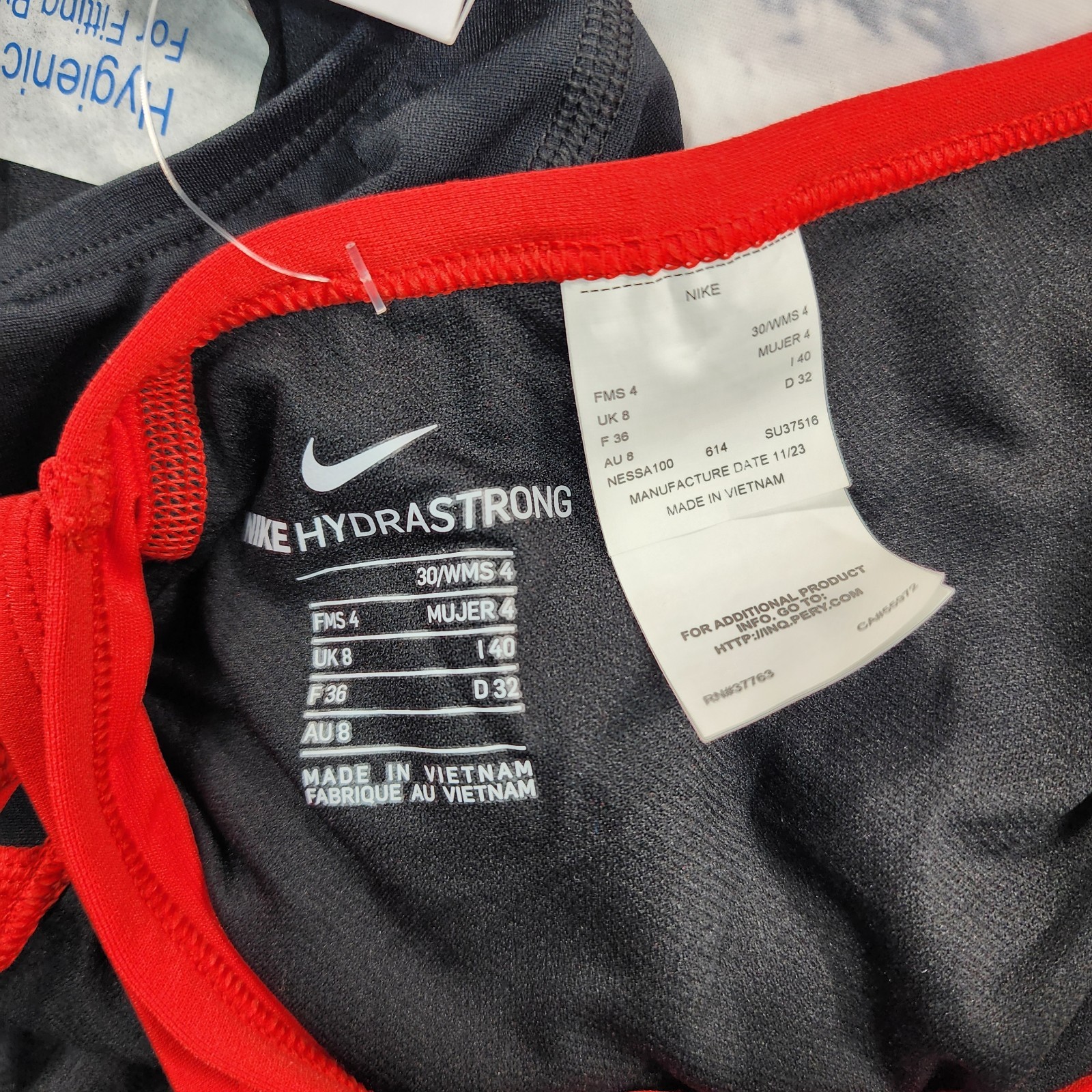 Nike Swimsuit WOMENS SIZE 30 Vex Racerback One Piece Colorblock Black Red Swim