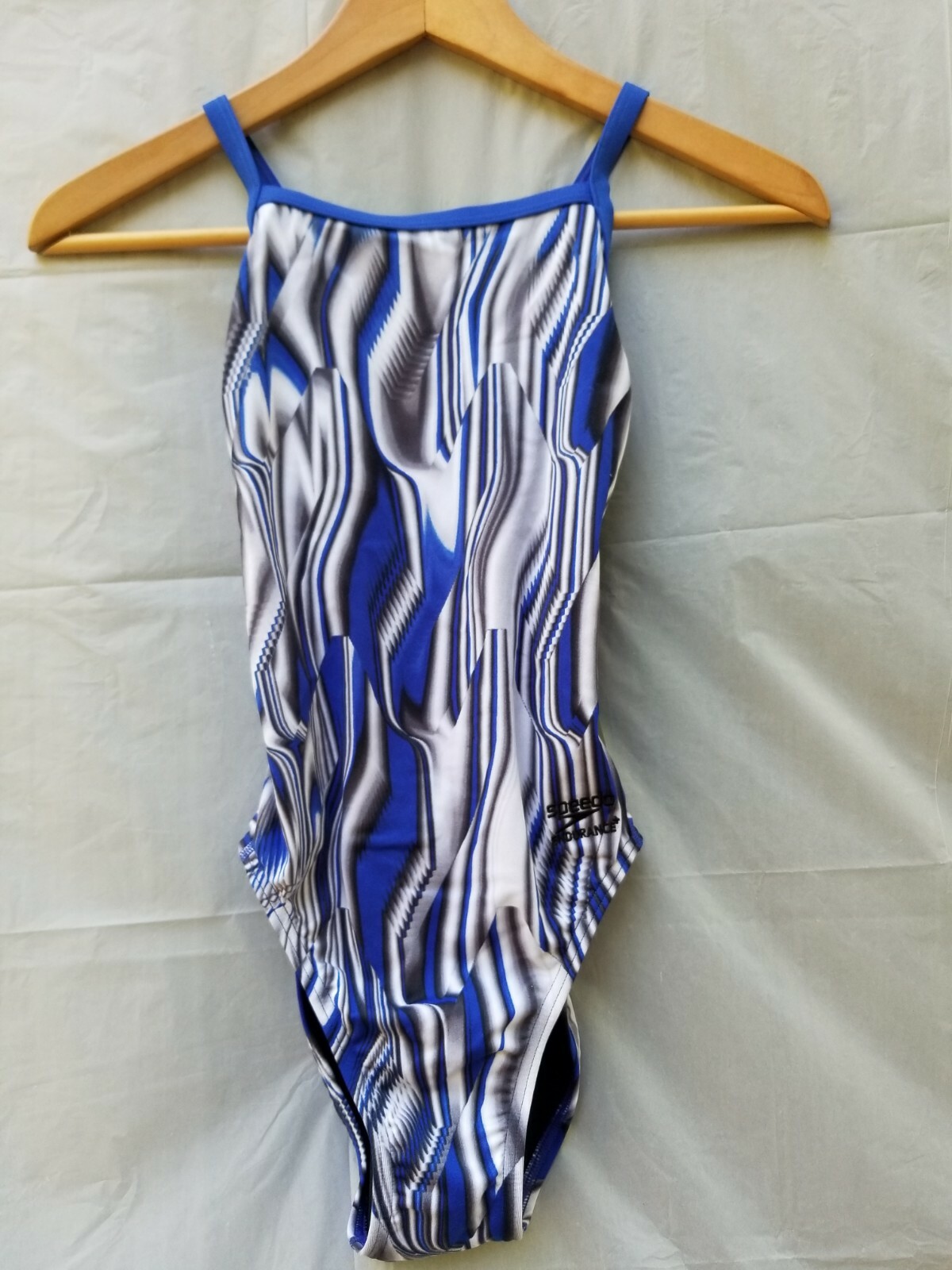 *48HR SALE* NEW SPEEDO Womens Endurance Swimsuit, Size 28, Racing Cut Flyback