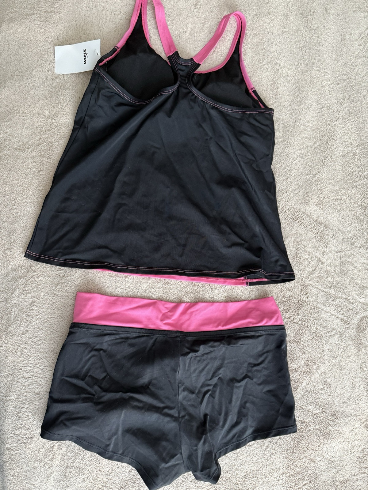 Nike Women’s Solid Hydra strong Swimsuit Pink & Black Size L (2 Pieces Set )