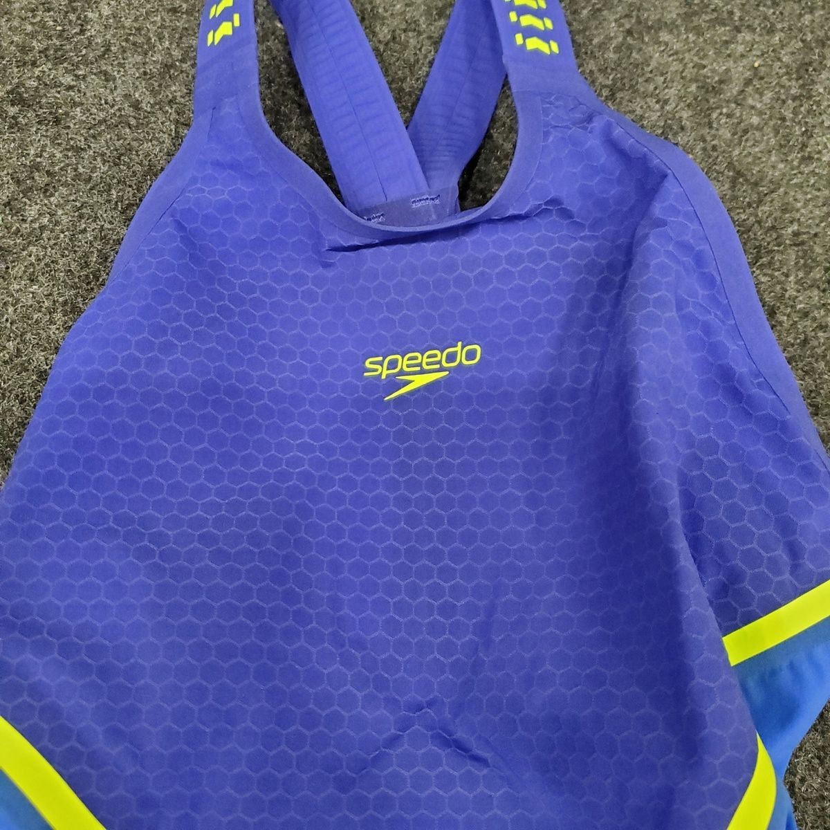 SPEEDO 8-1585518476 Fastskin Intent 2.0 Openback Kneeskin Size 24