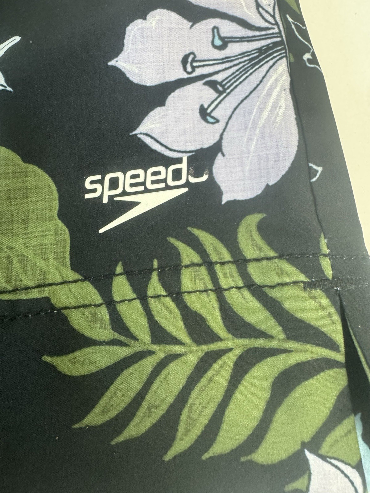Speedo Women’s Floral Swim Board Shorts Medium Black Tropical Beach Swimwear