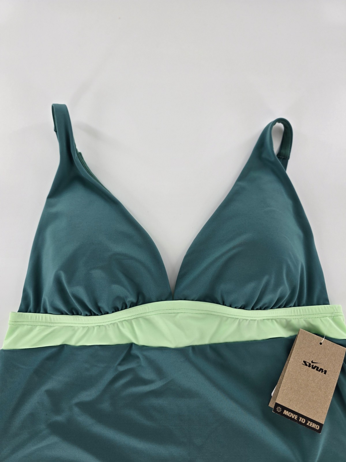 Nike Swim Tankini Top Adjustable Straps Green Colorblock Athletic Swimsuit SZ M