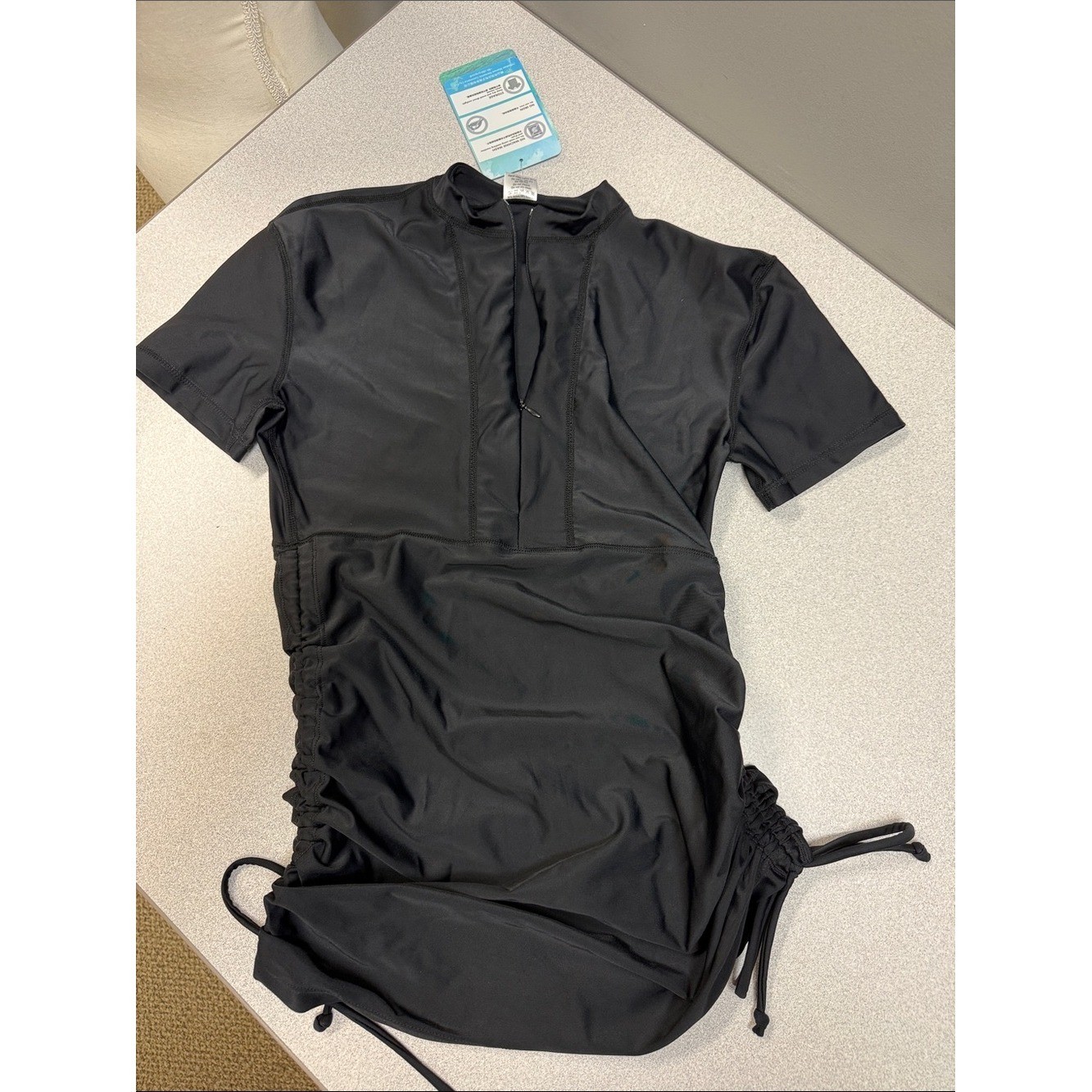 Sailbee Women’s Short Sleeve Rash Guard NWT Sz Small