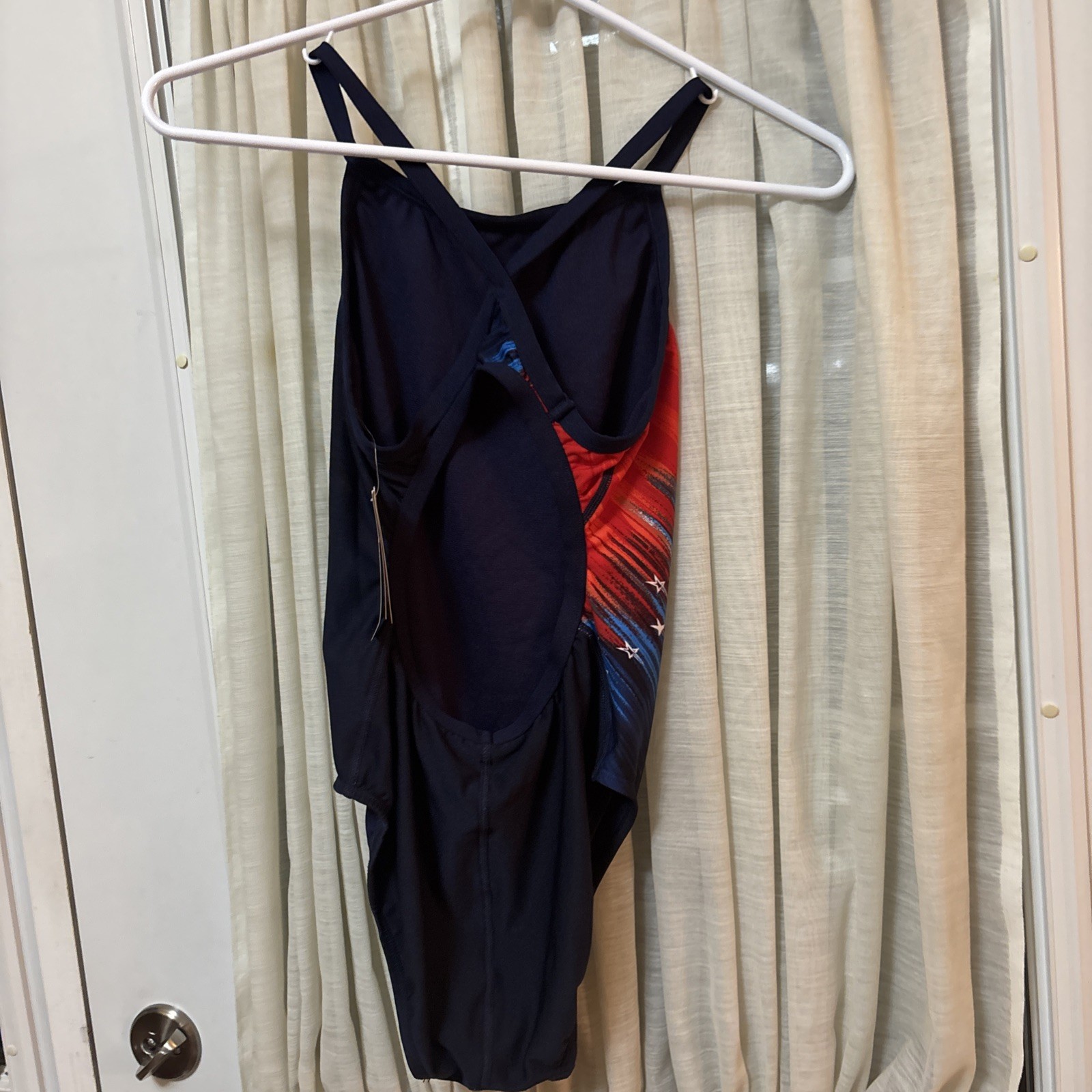 NWT Women’s TYR 34 Red/Navy 1-Piece Swimsuit DMDFIT Valiance Durafast Patriotic