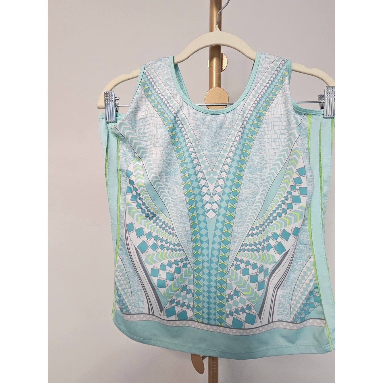Lucky in Love Aqua Geometric Racerback Active Tank Top Size M (8-10)