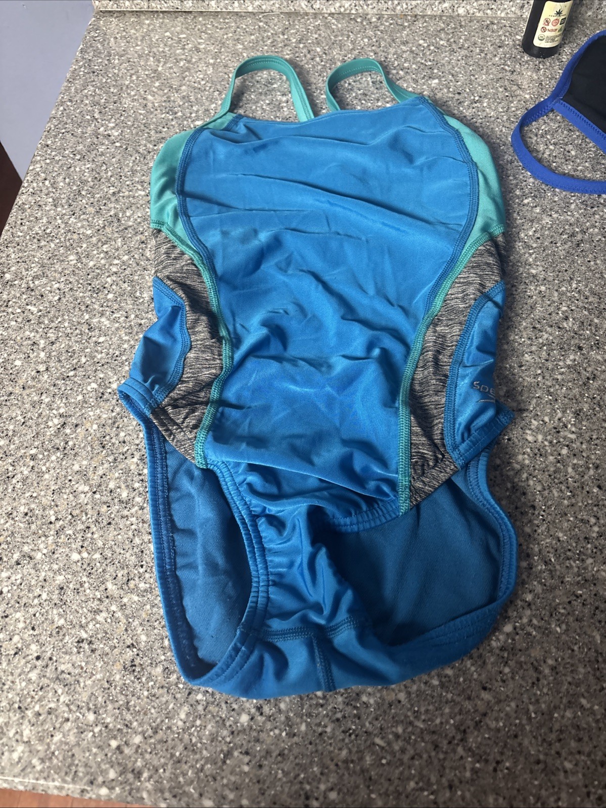 Girls/Women’s Swimming One Piece Swimsuits.. sz 26 nwt endurance/3 sz 28 Euc/lot