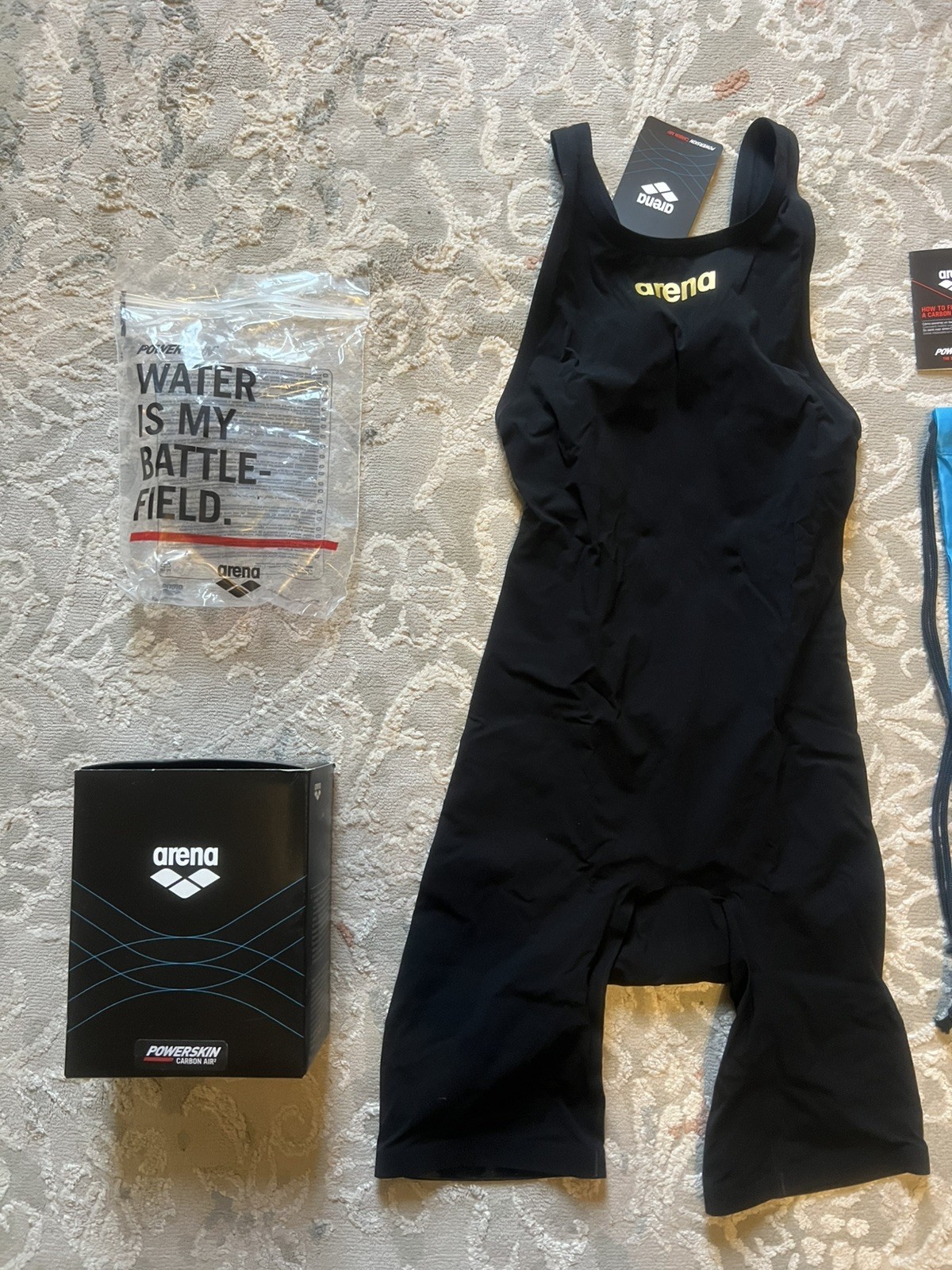 Arena Tech Suit: Carbon AIR black and gold