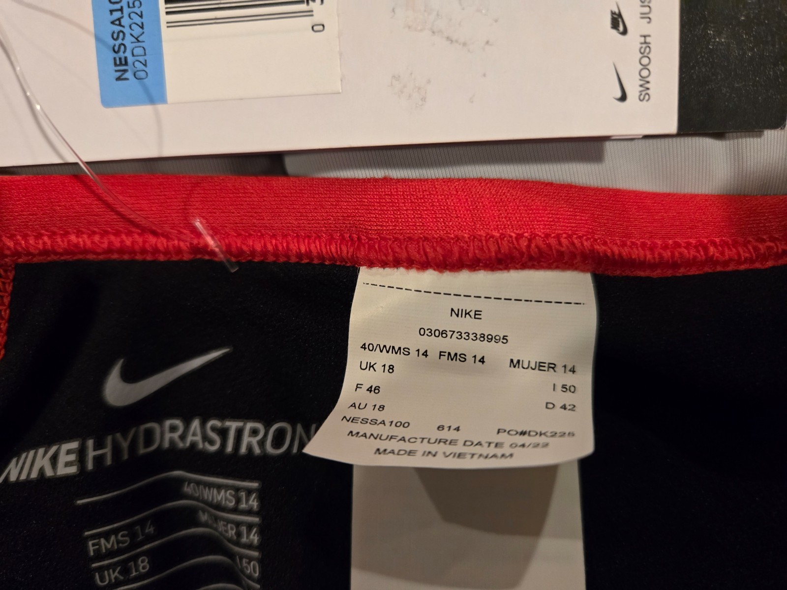Nike SZ 40 Swim Women’s HydraStrong Vex Racerback One Piece NESSA100