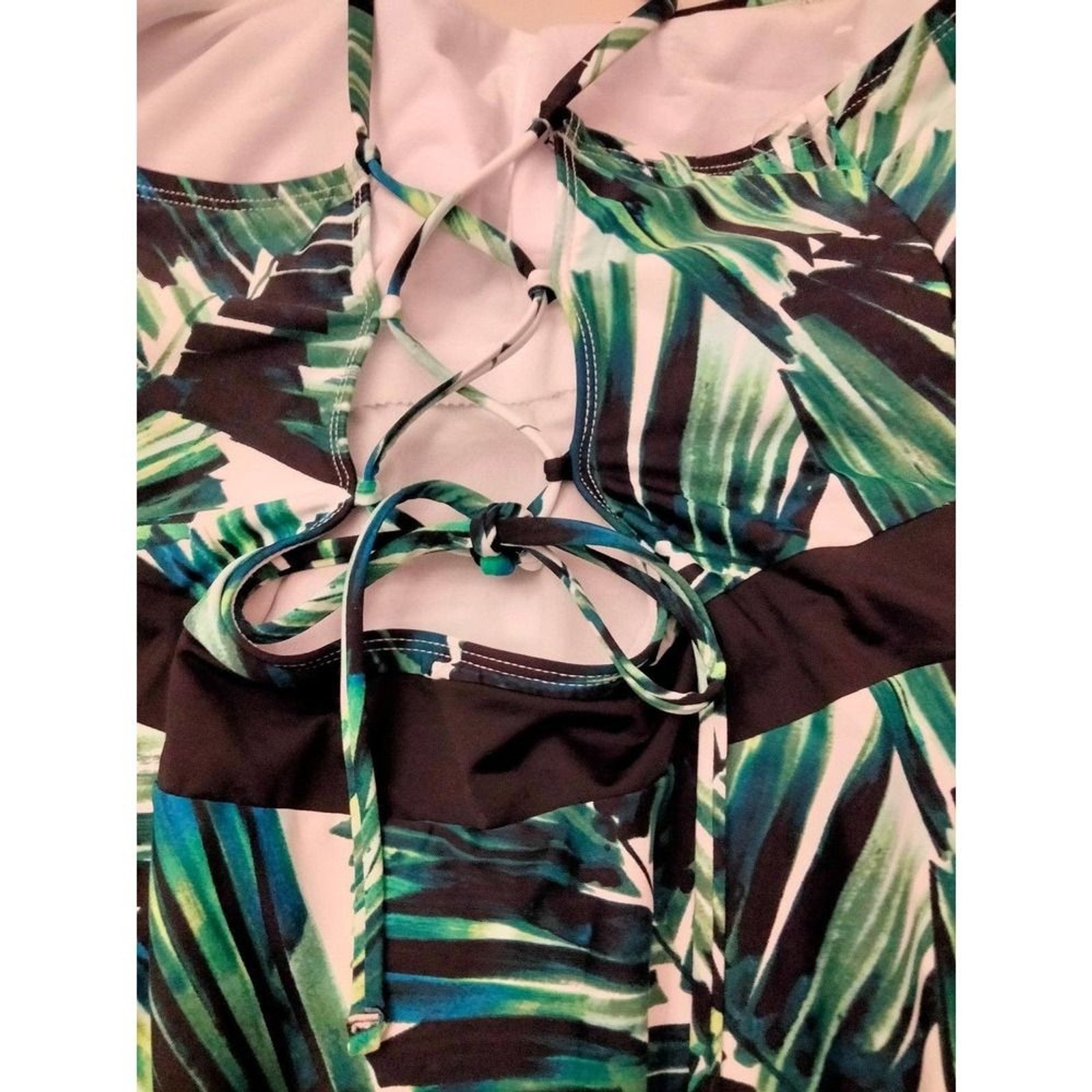 One Piece tropical leaf design Swimsuit women XL