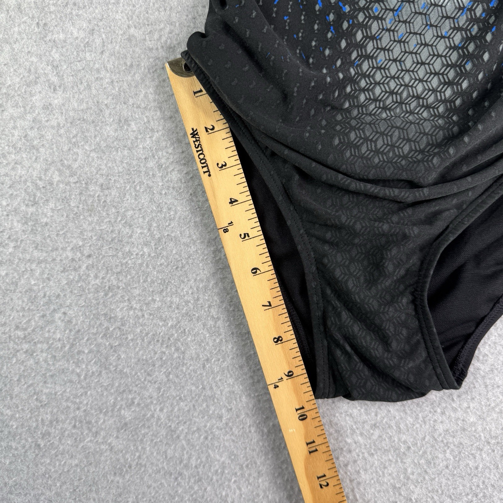 TYR Women’s Medium 34 Odyssey Diamondfit Swimsuit Blue Geometric