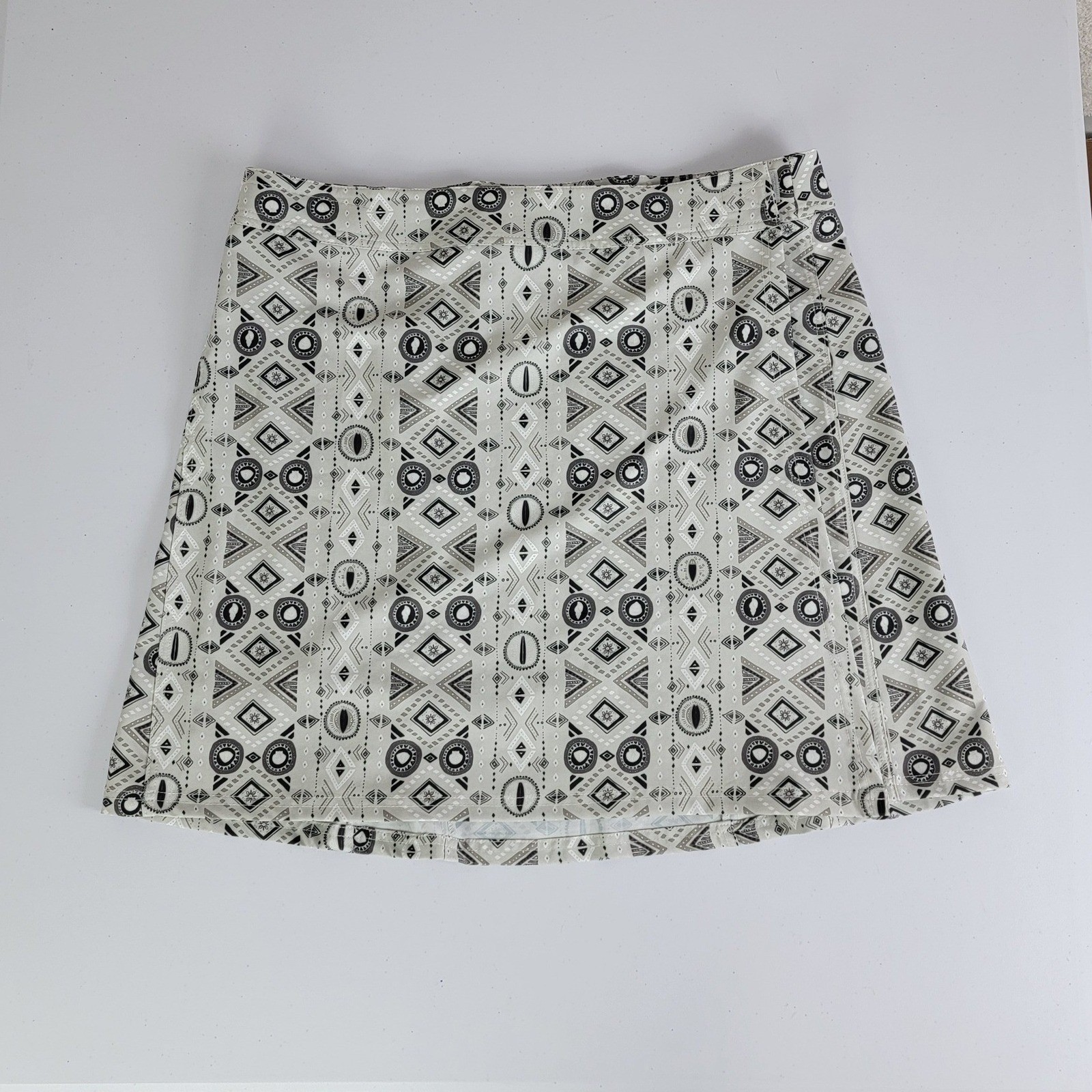 RipSkirt Hawaii Wrap Skirt L Grey Tribal Geometric Length 2 Travel Beach