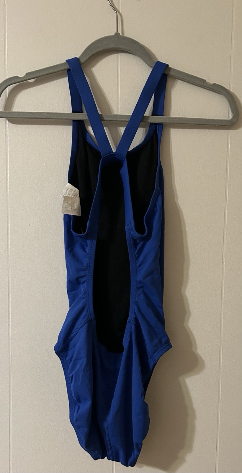 Nike Women’s HydraStrong Solid Fastback One-Piece Royal Blue Swimsuit, 36/10