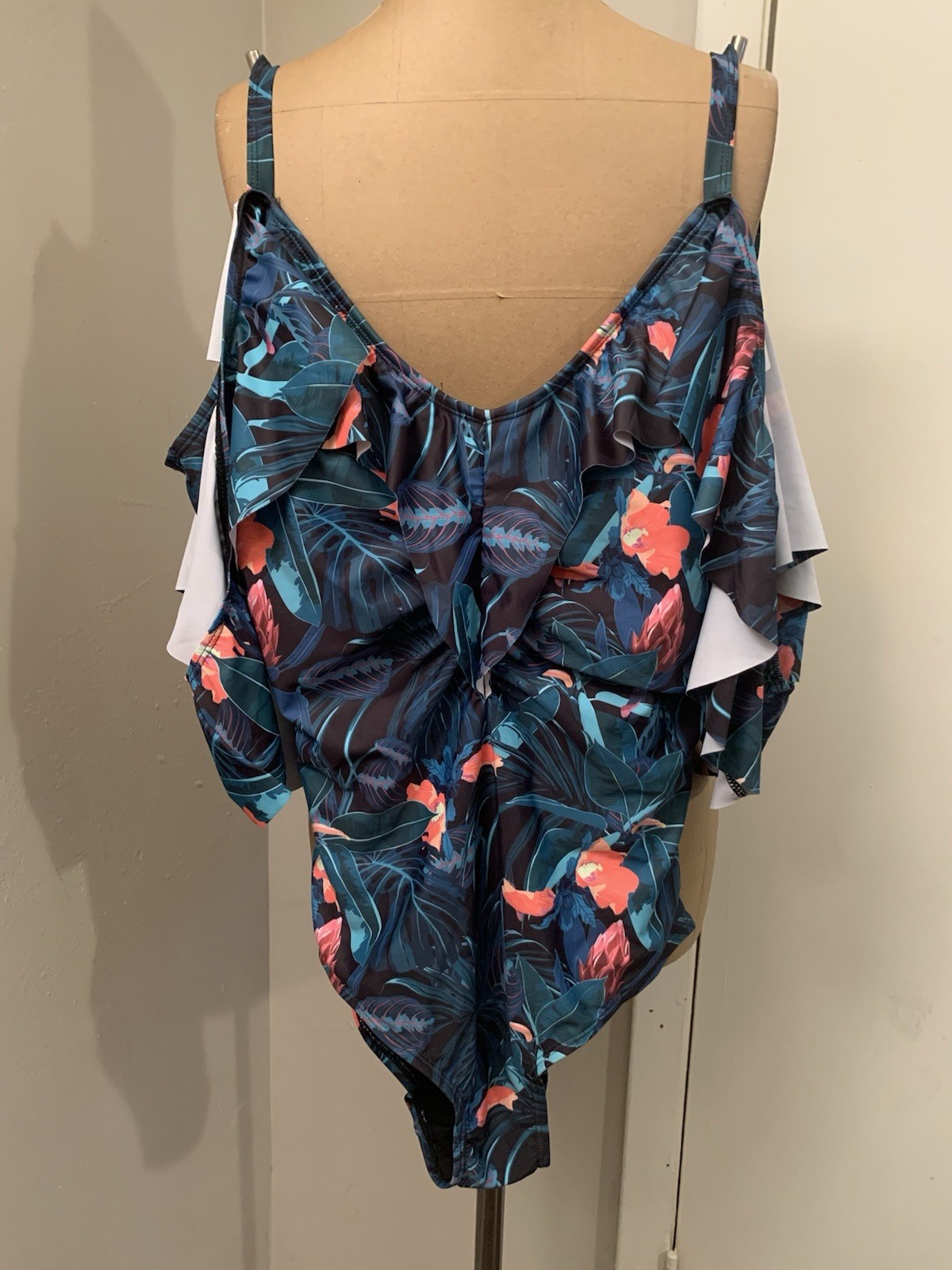 $120 Nicole Miller Ruffled Cold Shoulders One Piece Swimsuit Large Tropical