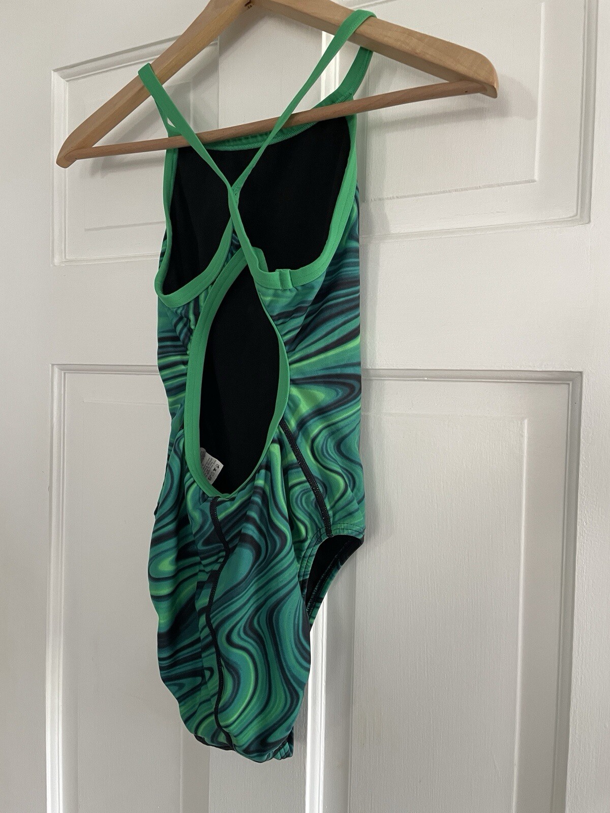 Tyr Green Marble Swirl Pattern Women’s Swimsuit 30(S) Racer Back Team Swim