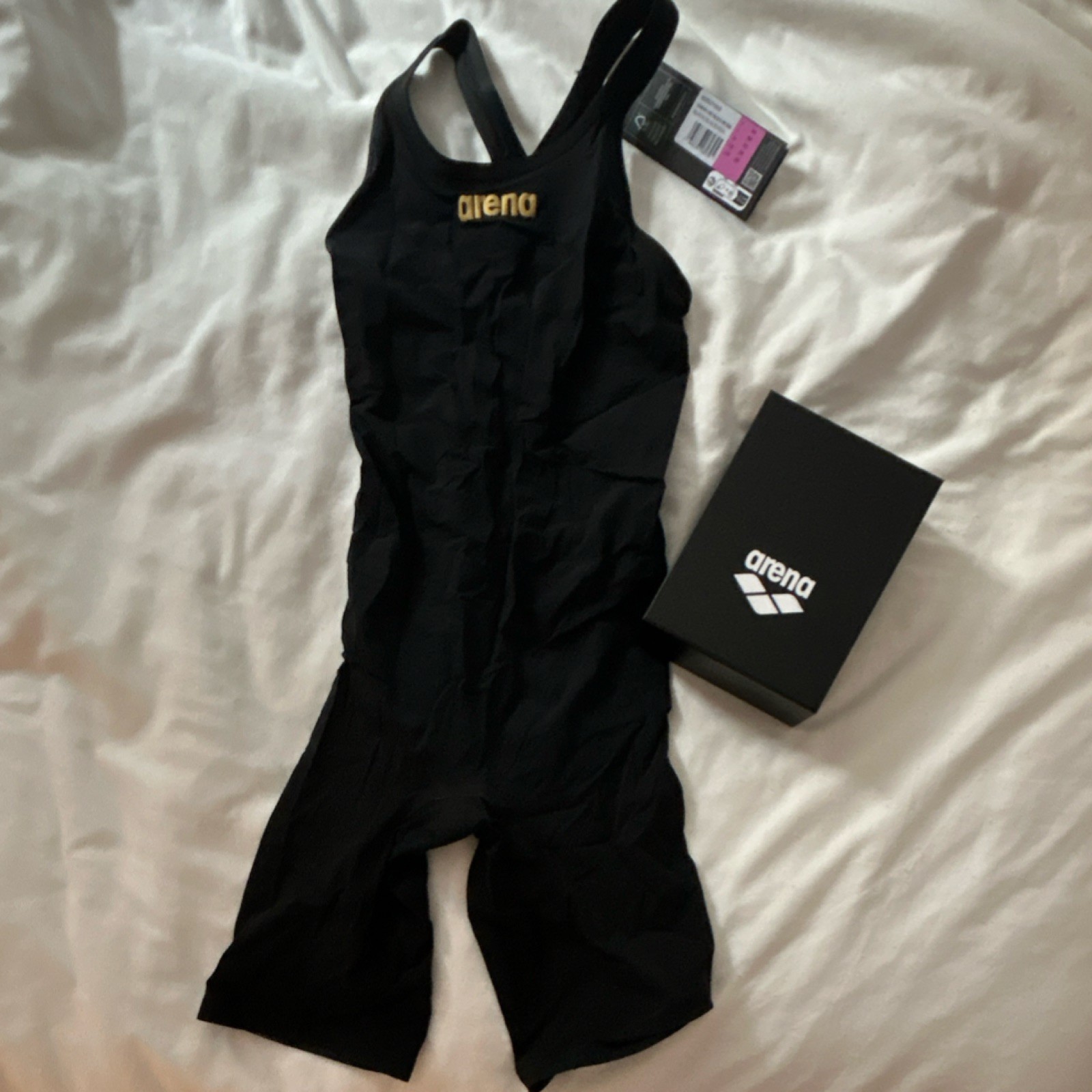 Arena Tech Suit: Carbon AIR black and gold