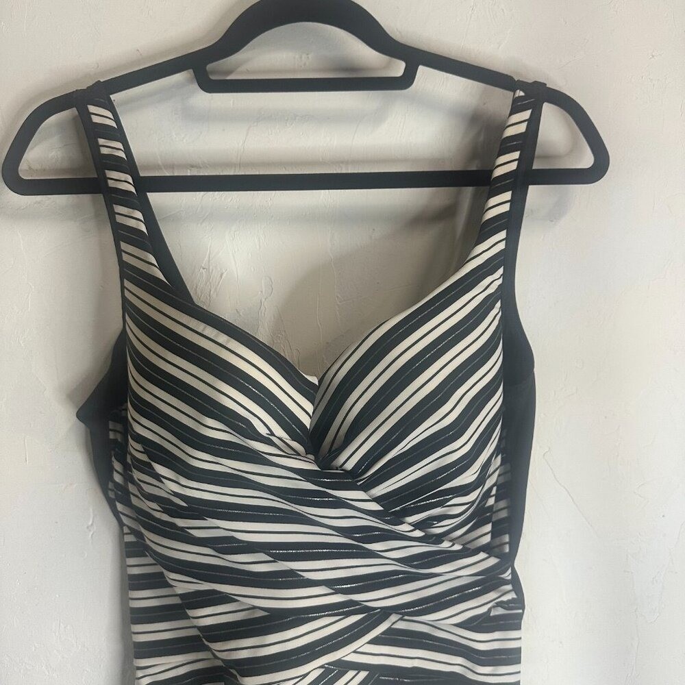 Miraclesuit Black White Striped Escape Swimsuit Underwire Slimming One Piece 14