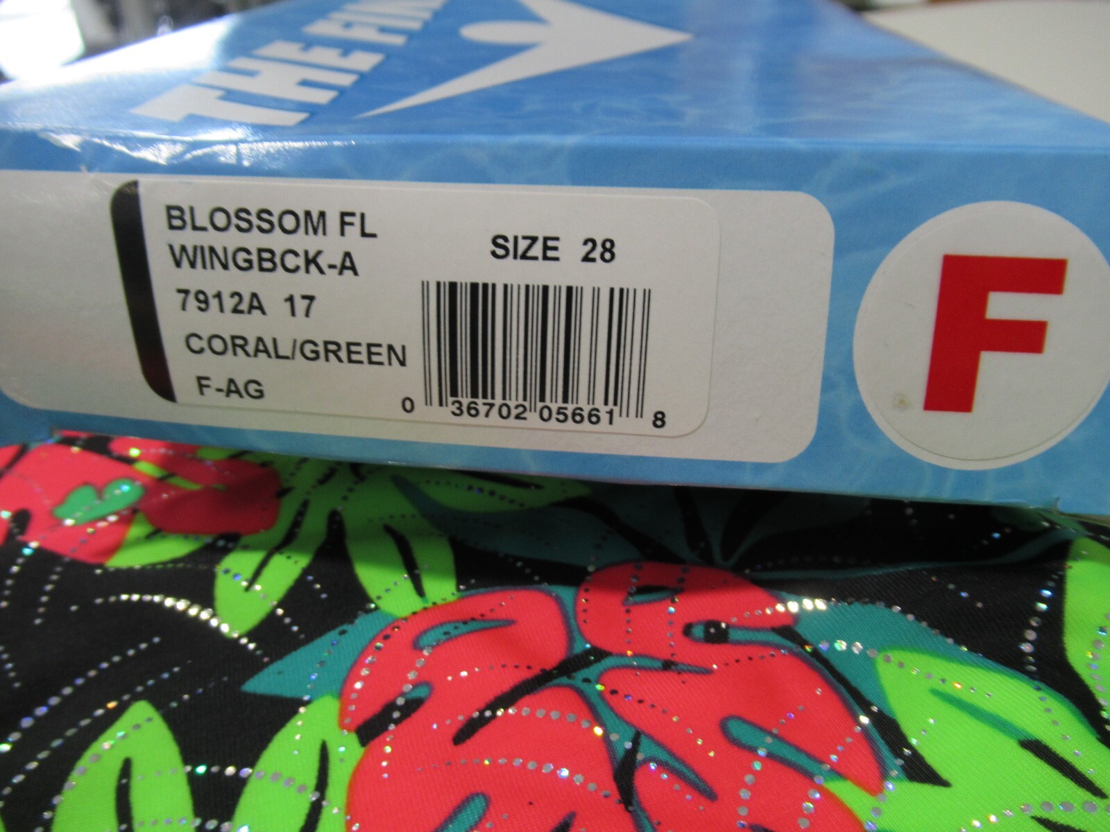 TYR The Finals Blossom Coral/Green Wingback Size 28 *NWT* Go Tropical!