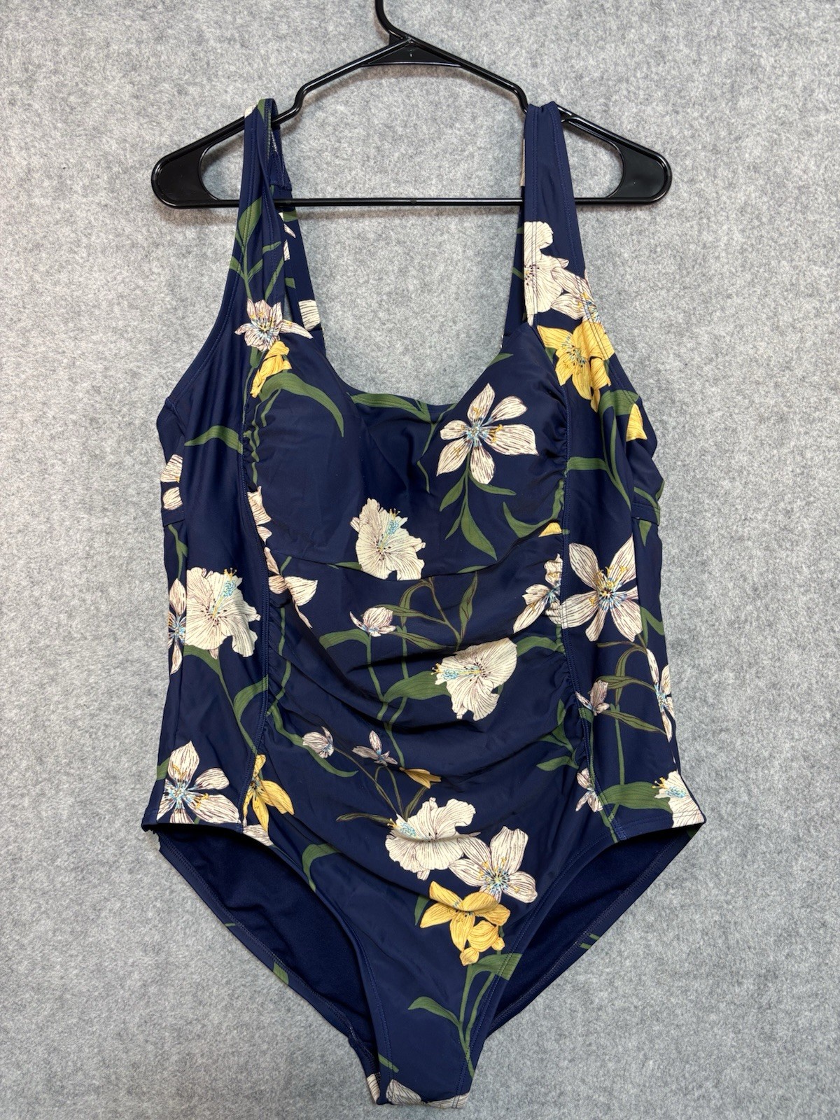 New Shade Shore, Bathing Suit Size 18 Full Seat Coverage Print Floral
