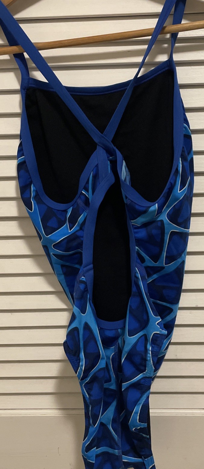 Speedo Women’s Endurance Swimsuit Size 34 / 8 Blue