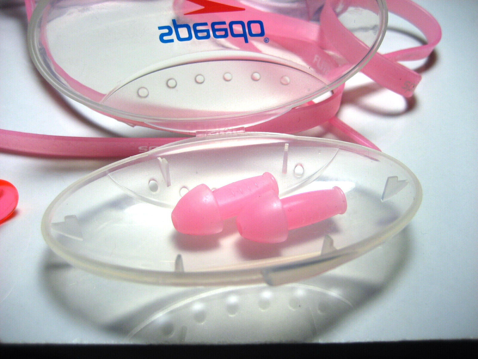 SPEEDO Women’s Pink Goggles Swimming SET Nose Plug Earplugs With Case