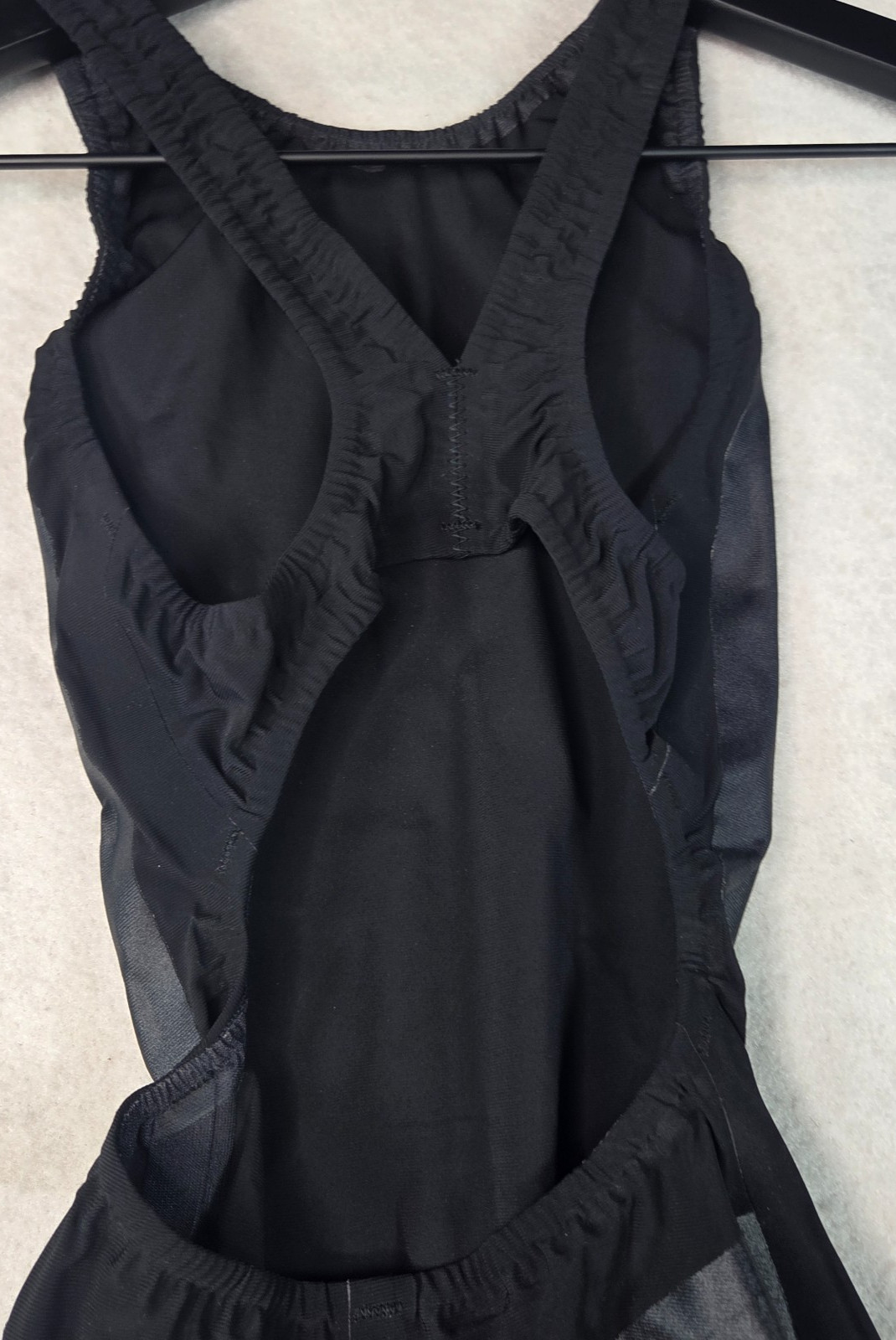 FINIS Size 28 Black Kneeskin Racing Swimsuit Competition Swimwear Women