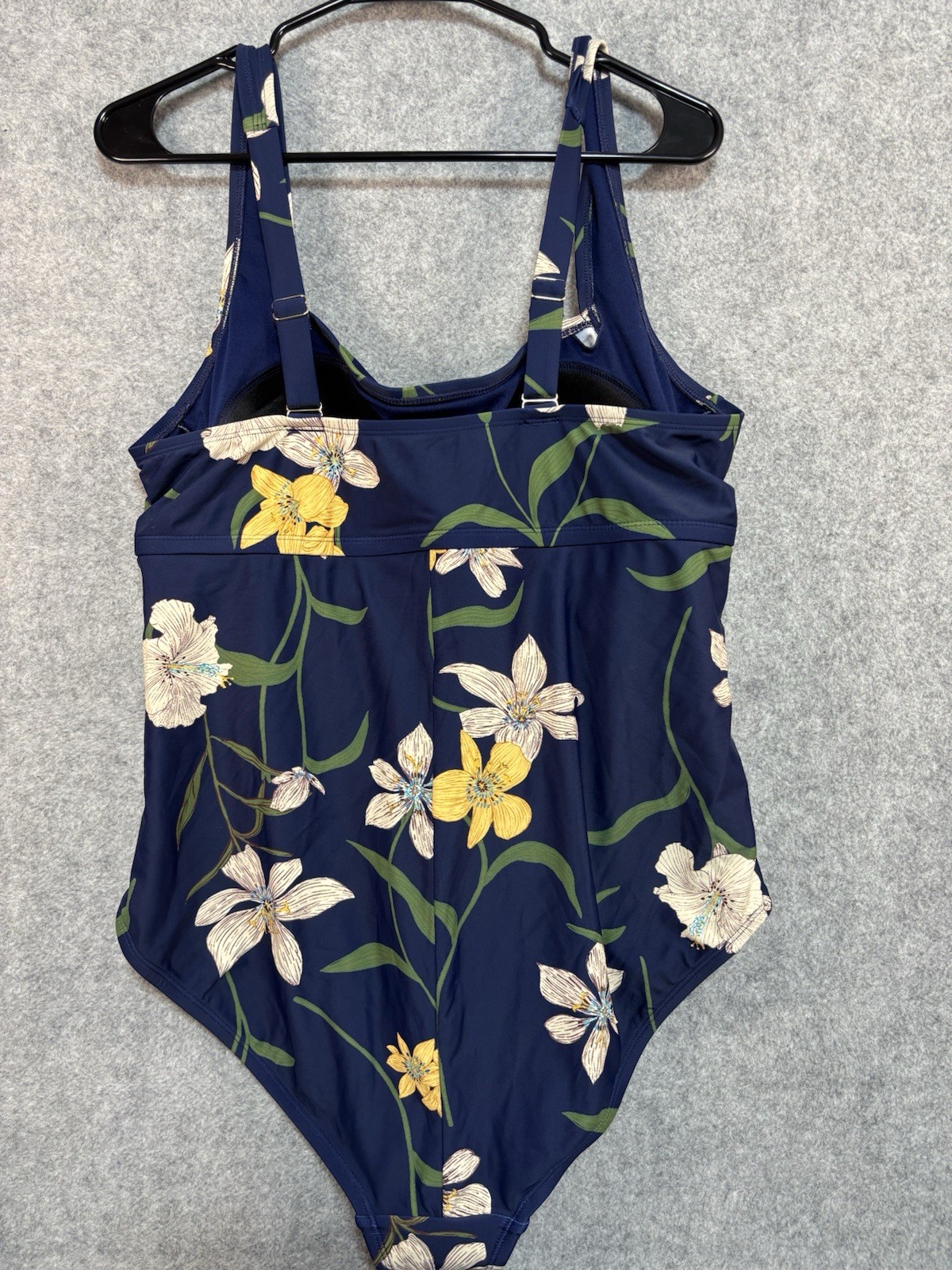 New Shade Shore, Bathing Suit Size 18 Full Seat Coverage Print Floral